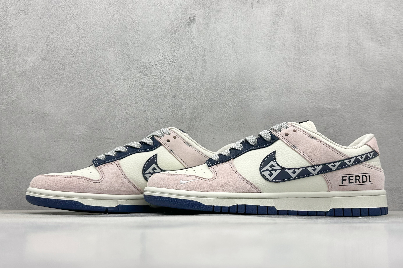 XC版 Nike SB Dunk Low“ 芬迪联名——猪八花勾” 周年高端定制 低帮休闲板鞋 DJ2024-132