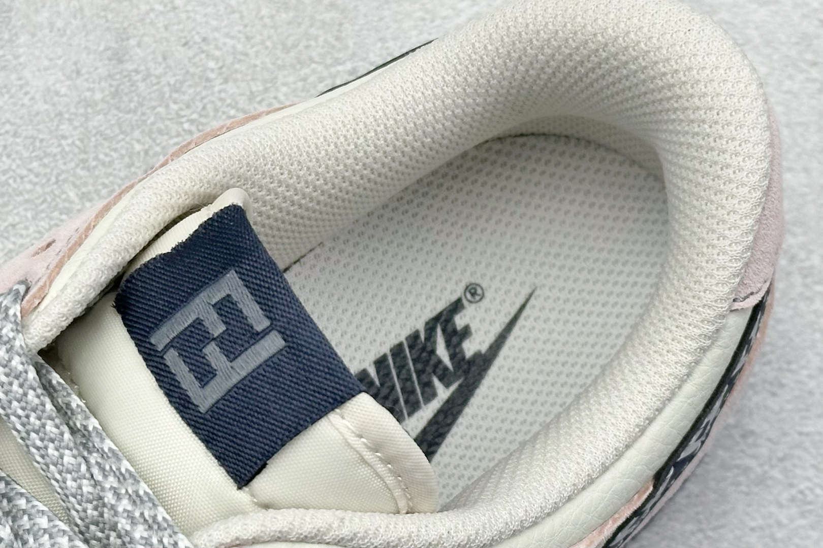 XC版 Nike SB Dunk Low“ 芬迪联名——猪八花勾” 周年高端定制 低帮休闲板鞋 DJ2024-132