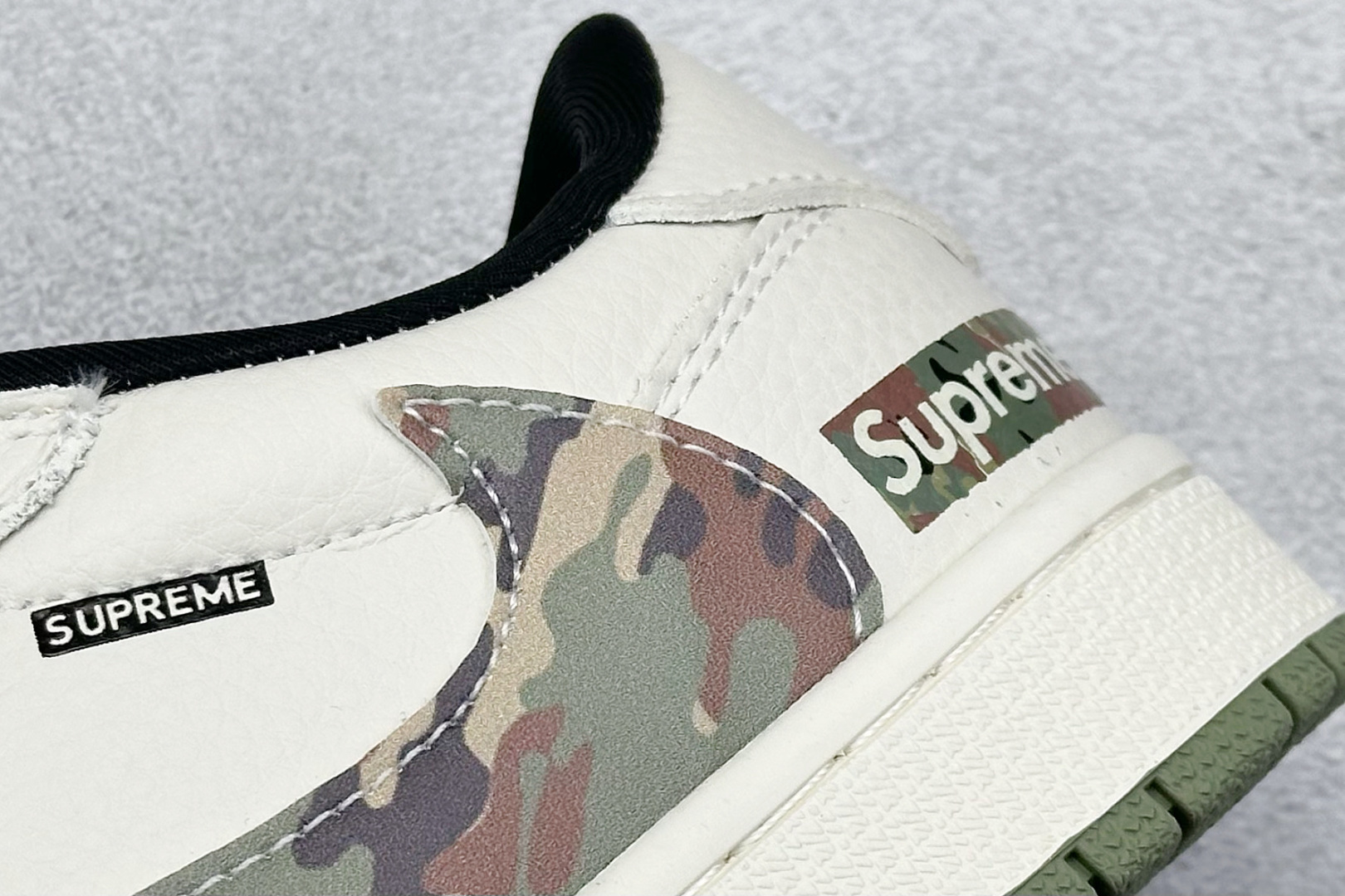 XC版Travis Scott x Fragment Design x Air Jordan 1 Low SP AJ1 乔1 Supreme联名 迷彩勾 低帮文化休闲板鞋 XS2024-046