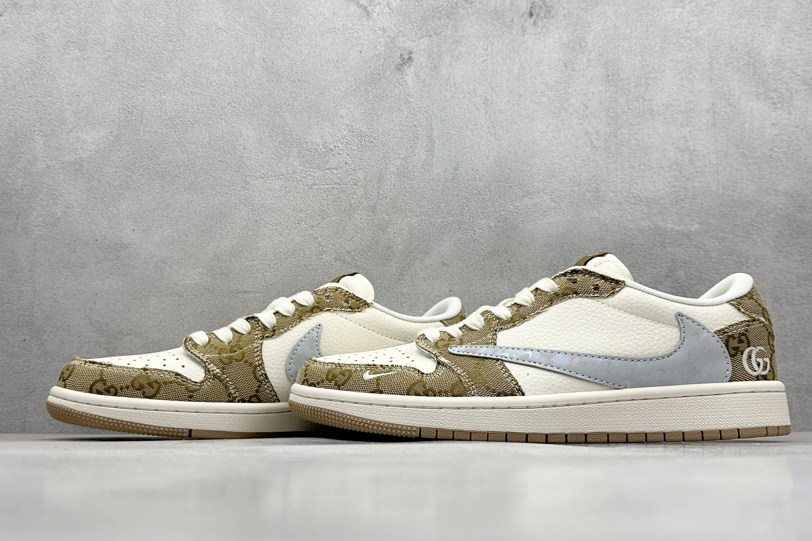 XC版Travis Scott x Fragment Design x Air Jordan 1 Low SP AJ1 乔1古驰联名 卡其牛仔布 低帮文化休闲板鞋 XS7089-603