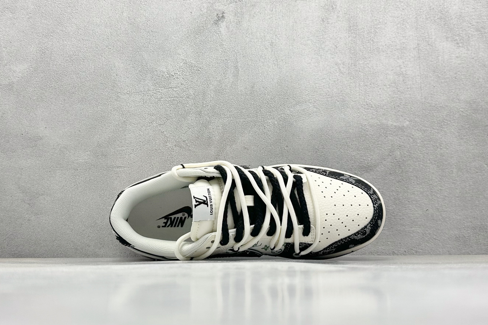XC版Nike SB Dunk Low LV联名 绑带织布黑白勾 周年高端定制 低帮休闲板鞋 YX5066-338