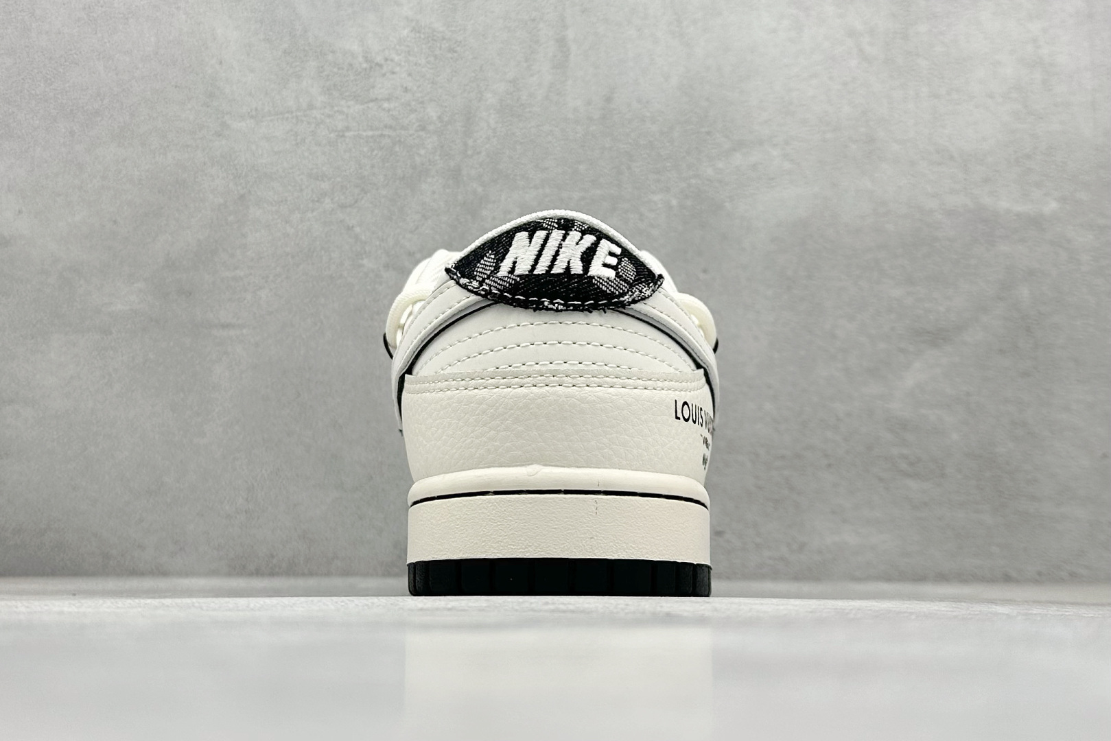 XC版Nike SB Dunk Low LV联名 绑带织布黑白勾 周年高端定制 低帮休闲板鞋 YX5066-338