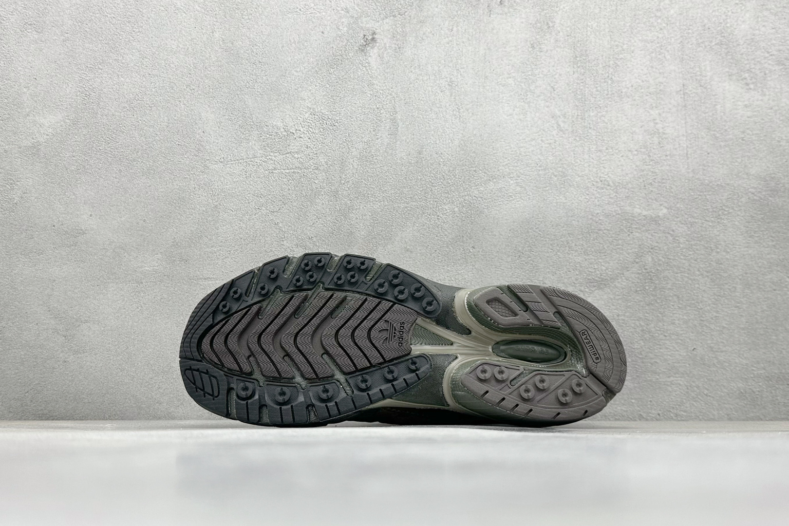 SFTM x AD Originals Adistar Cushion 复古前卫科技休闲运动老爹鞋 JR8045