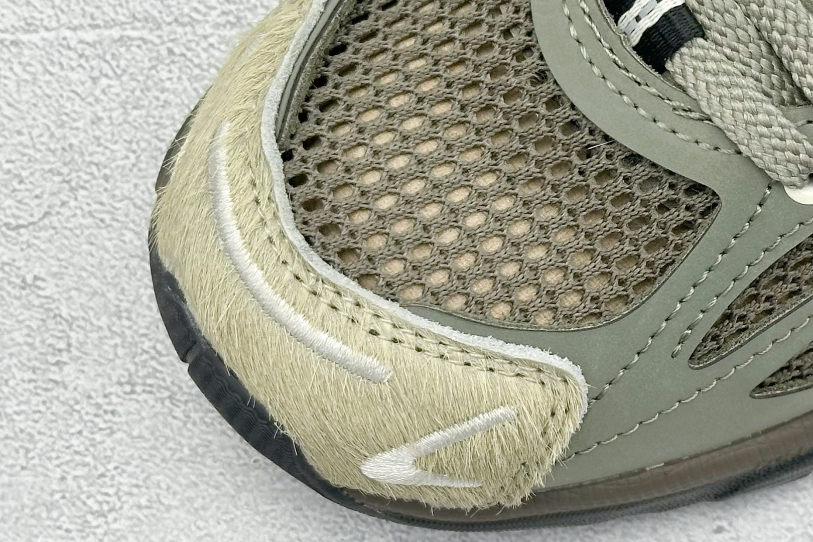 SFTM x AD Originals Adistar Cushion 复古前卫科技休闲运动老爹鞋 JR8045