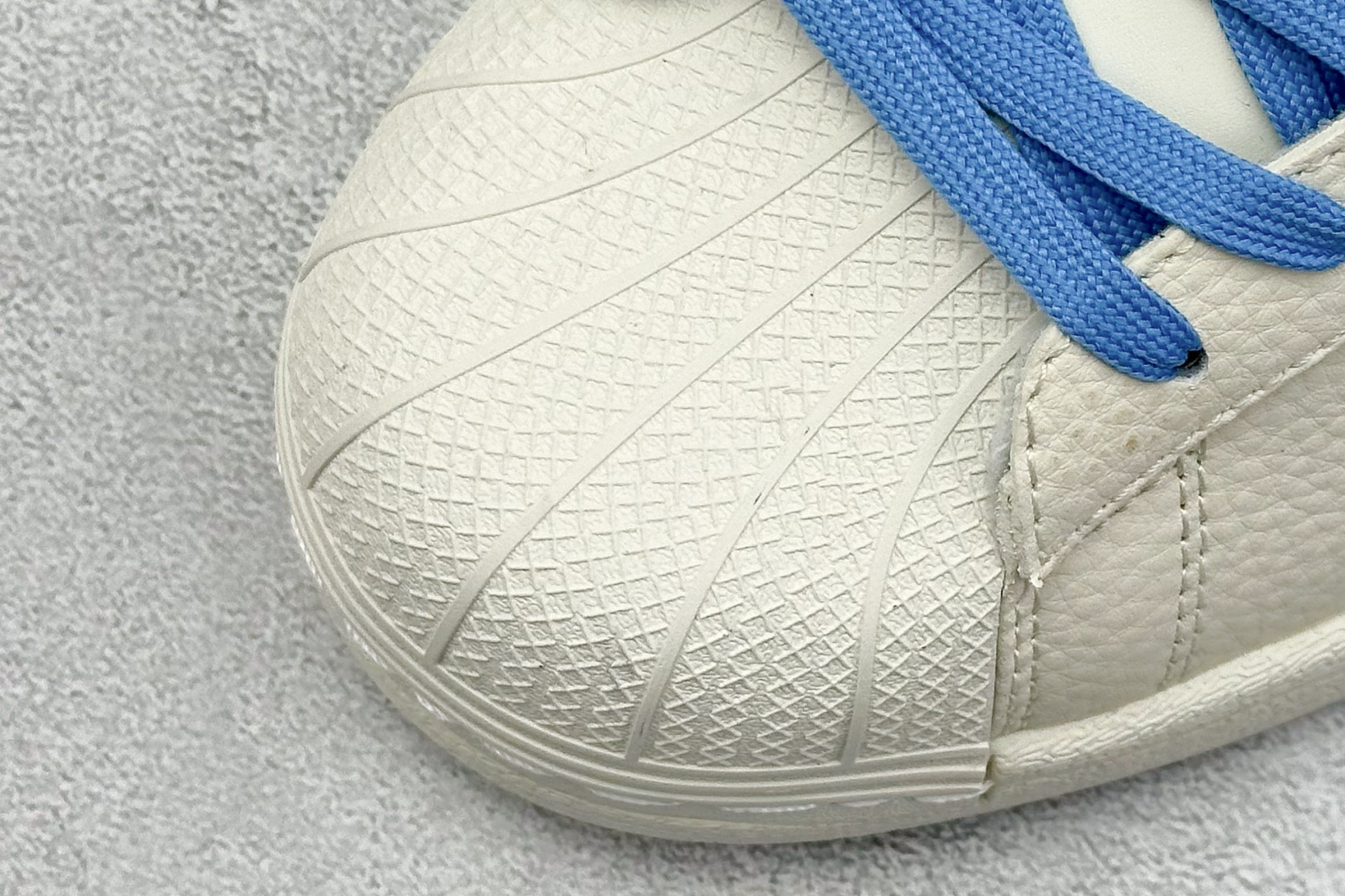 AD Originals Superstar x Stussy 白蓝 XG0011