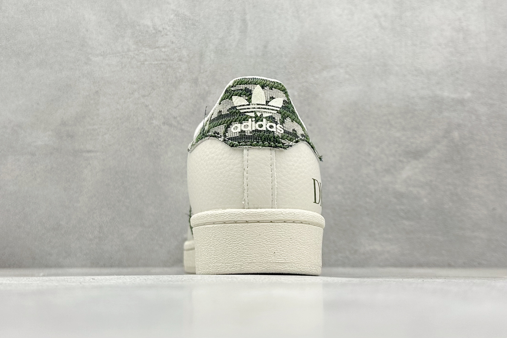 AD Originals Superstar x DIOR 白绿 XS0013