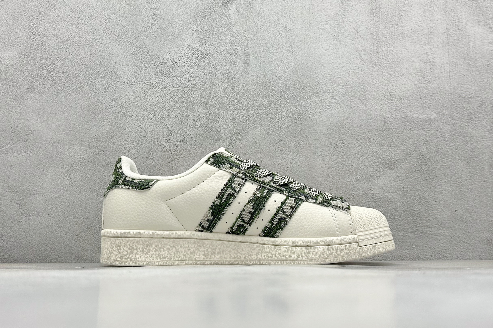 AD Originals Superstar x DIOR 白绿 XS0013