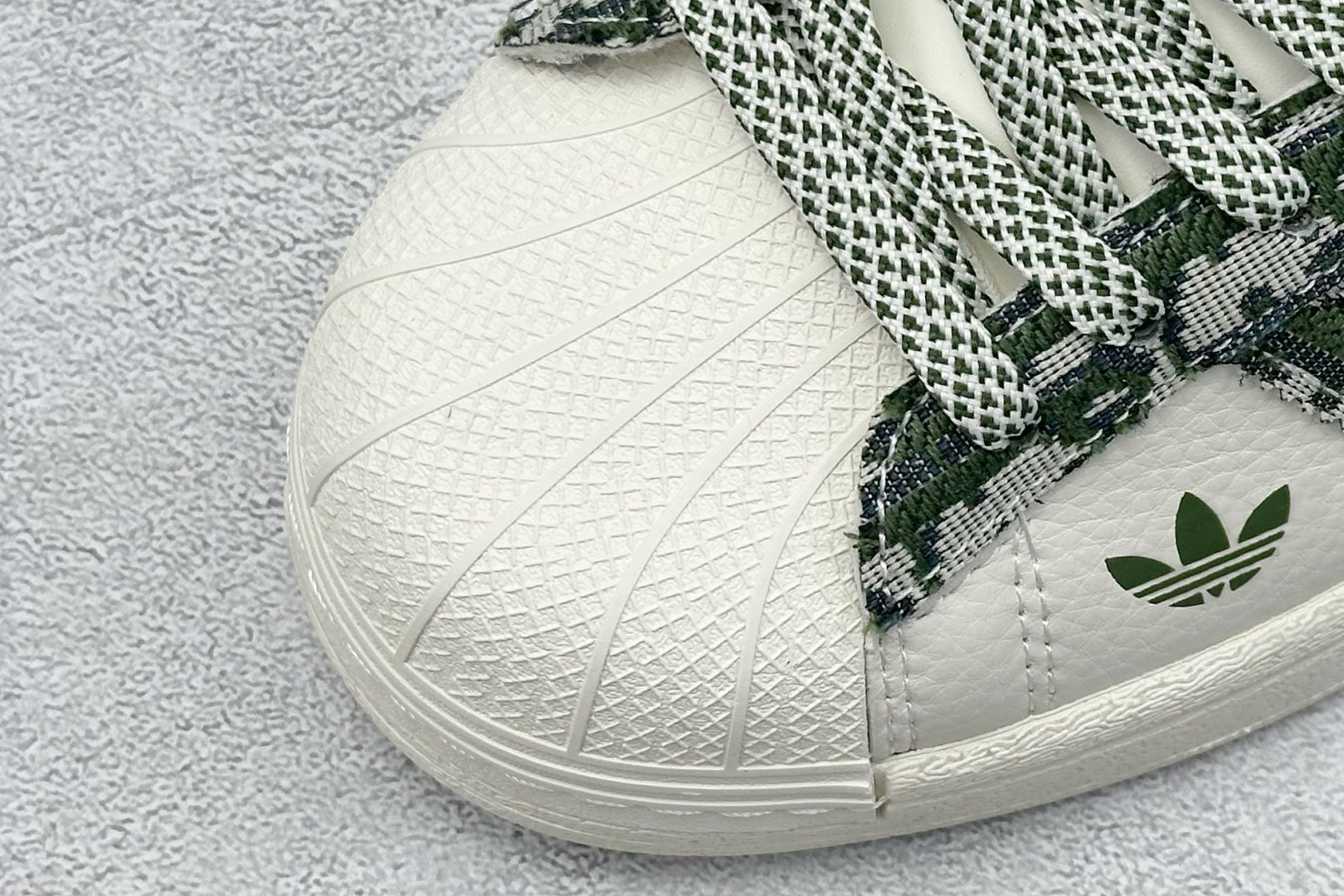 AD Originals Superstar x DIOR 白绿 XS0013