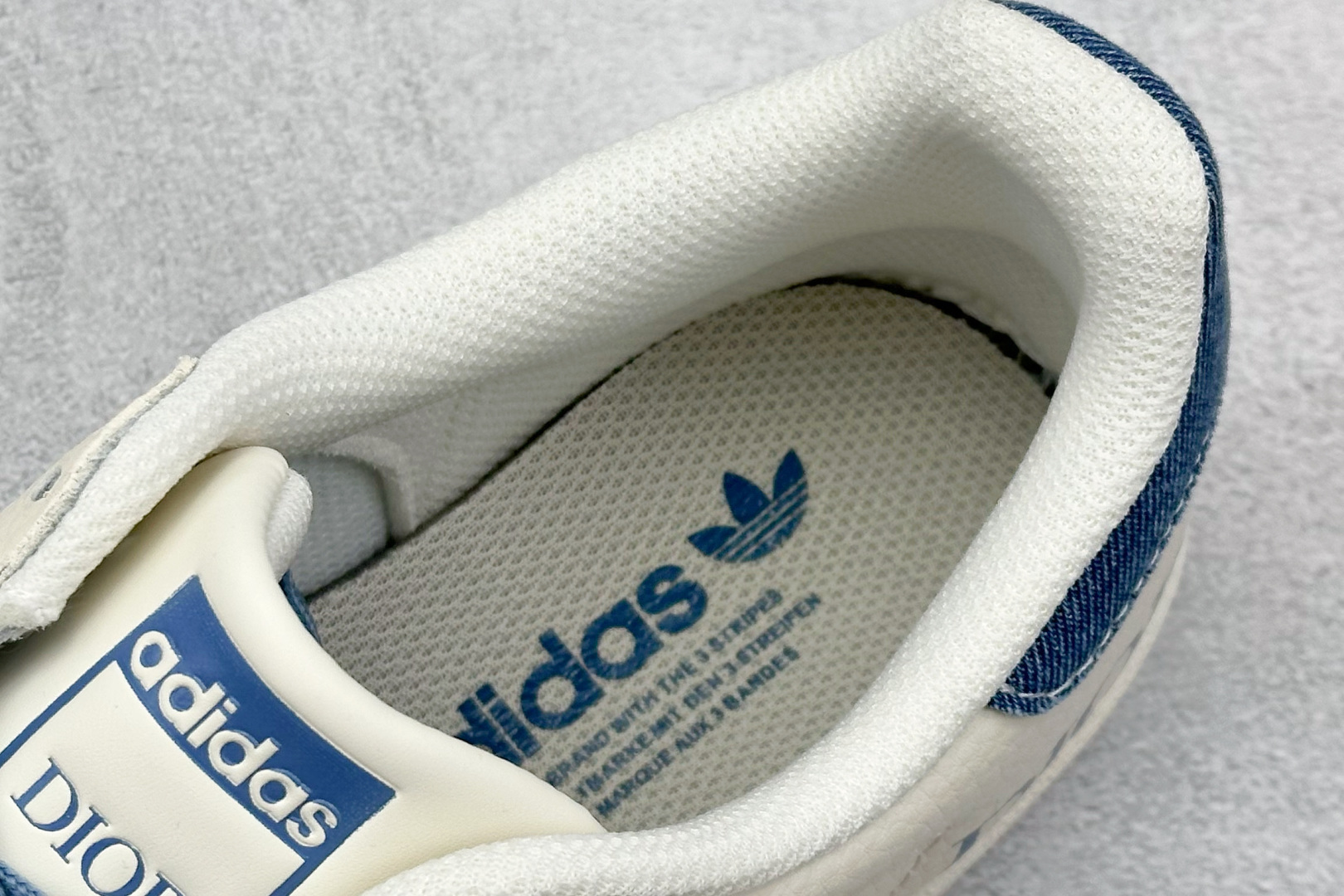 AD Originals Superstar x DIOR 白蓝 AD8010