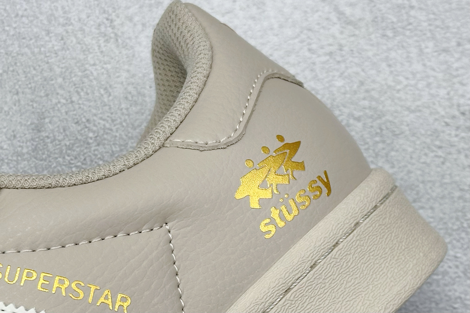 AD Originals Superstar x Stussy 棕白 SD6811