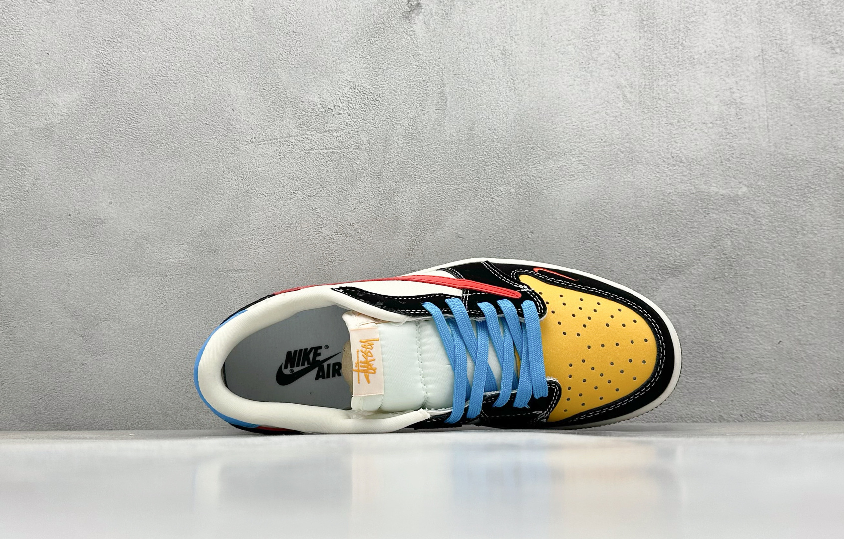 Air Jordan 1 x Travis Scott AJ1倒勾 乔一倒钩 斯图西联名款 低帮文化篮球鞋 XB1979-003