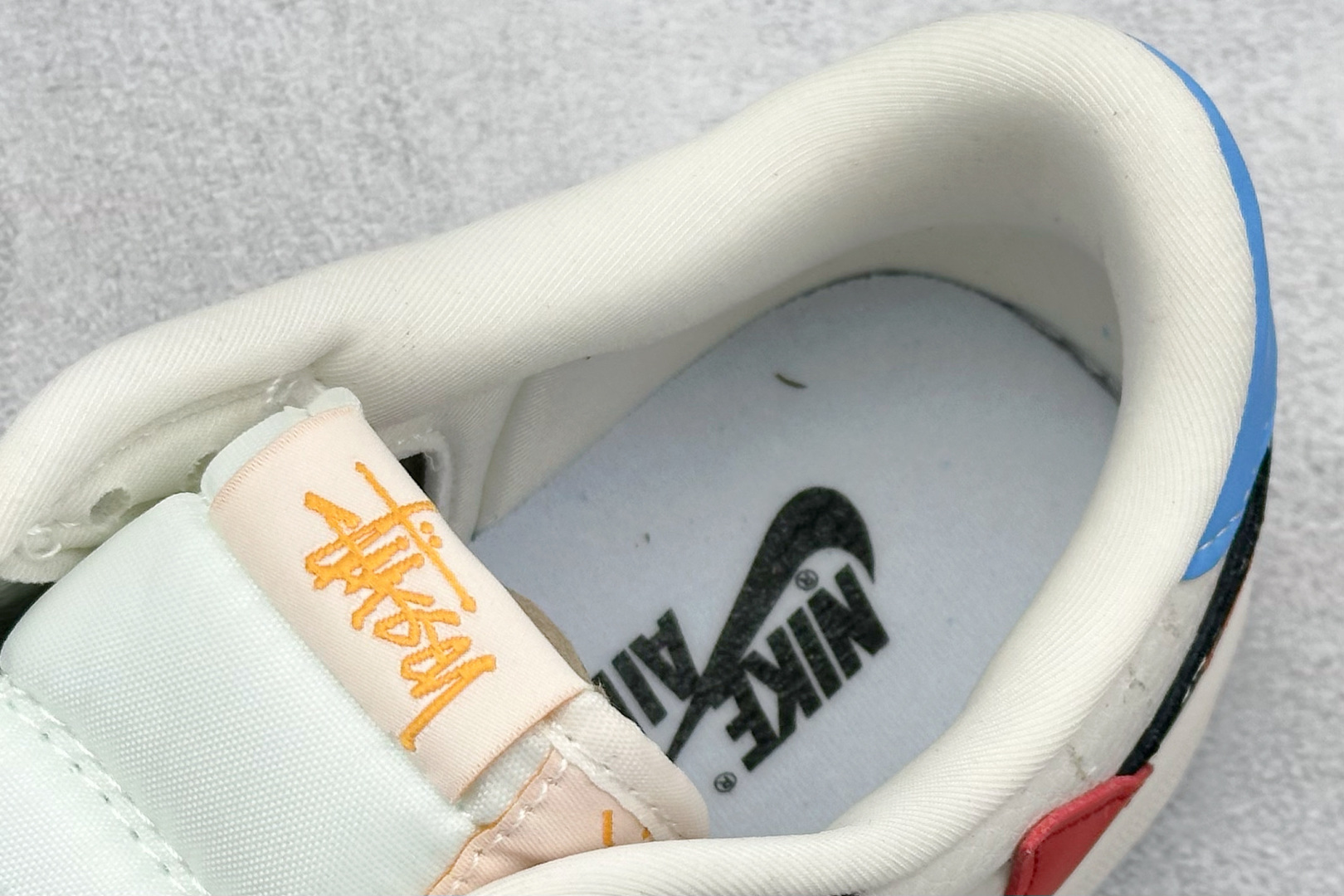 Air Jordan 1 x Travis Scott AJ1倒勾 乔一倒钩 斯图西联名款 低帮文化篮球鞋 XB1979-003