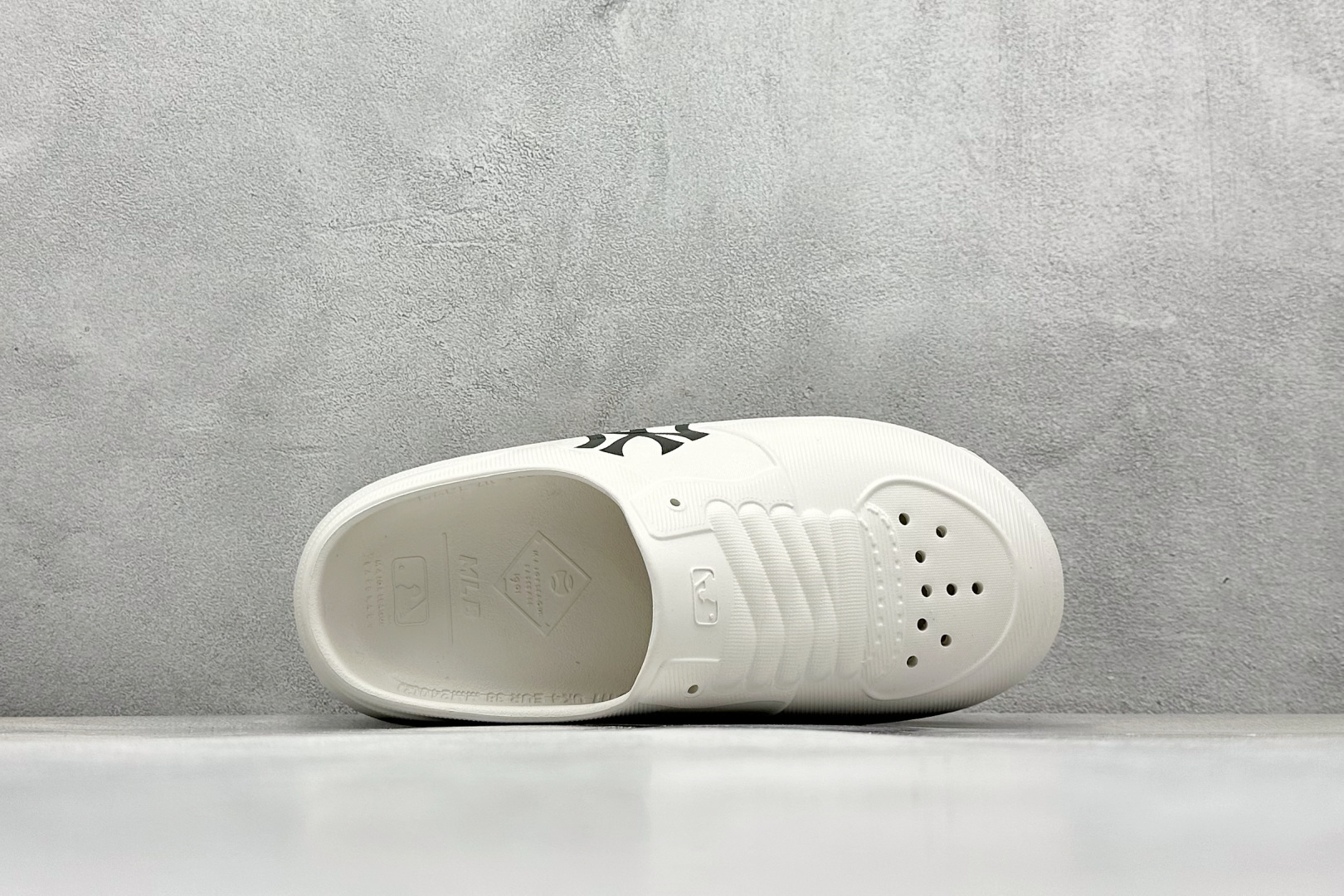 NY版MLB Sandal Chunky Bouncer ClSandal 舒适百搭 橡胶底 防臭防滑包头拖鞋 3ASQC0153