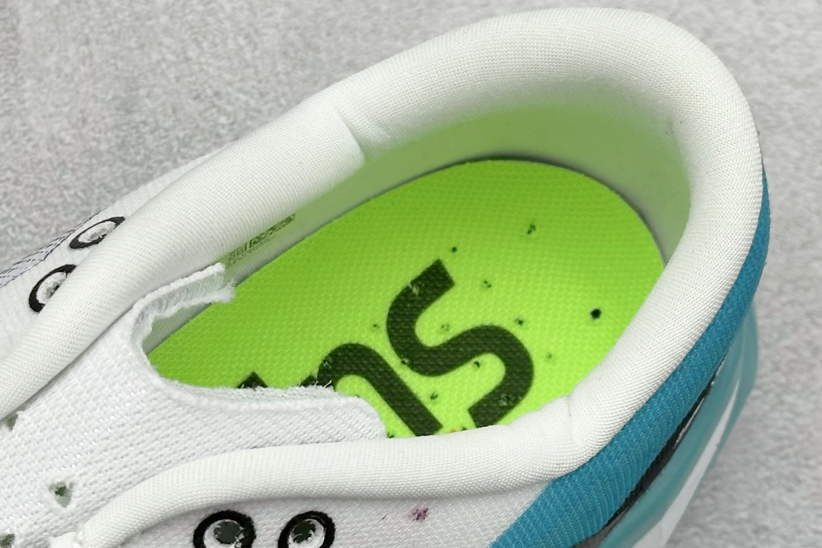 F版New Balance FuelCell Rebel V4 低帮防滑耐磨百搭休闲跑步鞋 MFCPZSN