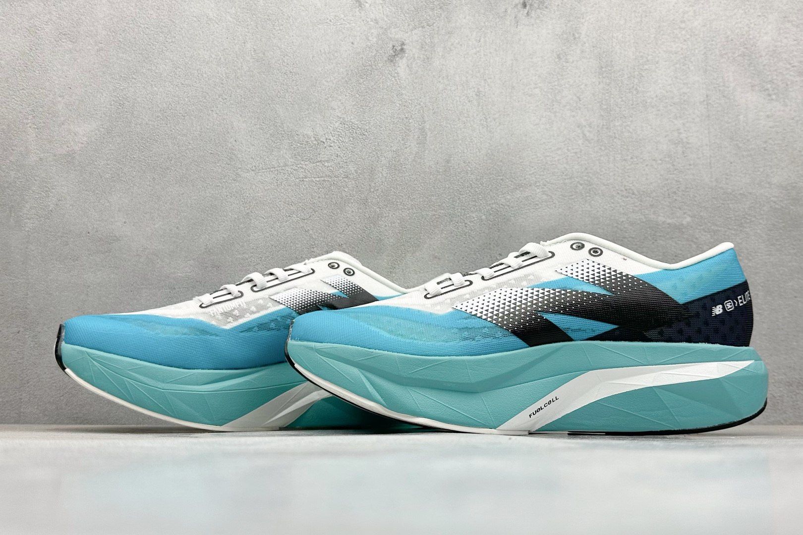 F版New Balance FuelCell Rebel V4 低帮防滑耐磨百搭休闲跑步鞋 MFCPZSN