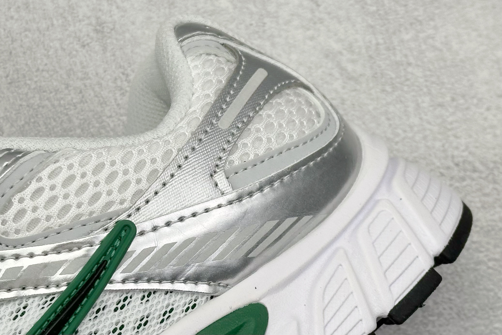 GS版 NK V5 RNR 舒适百搭跑步鞋 HJ5228-100