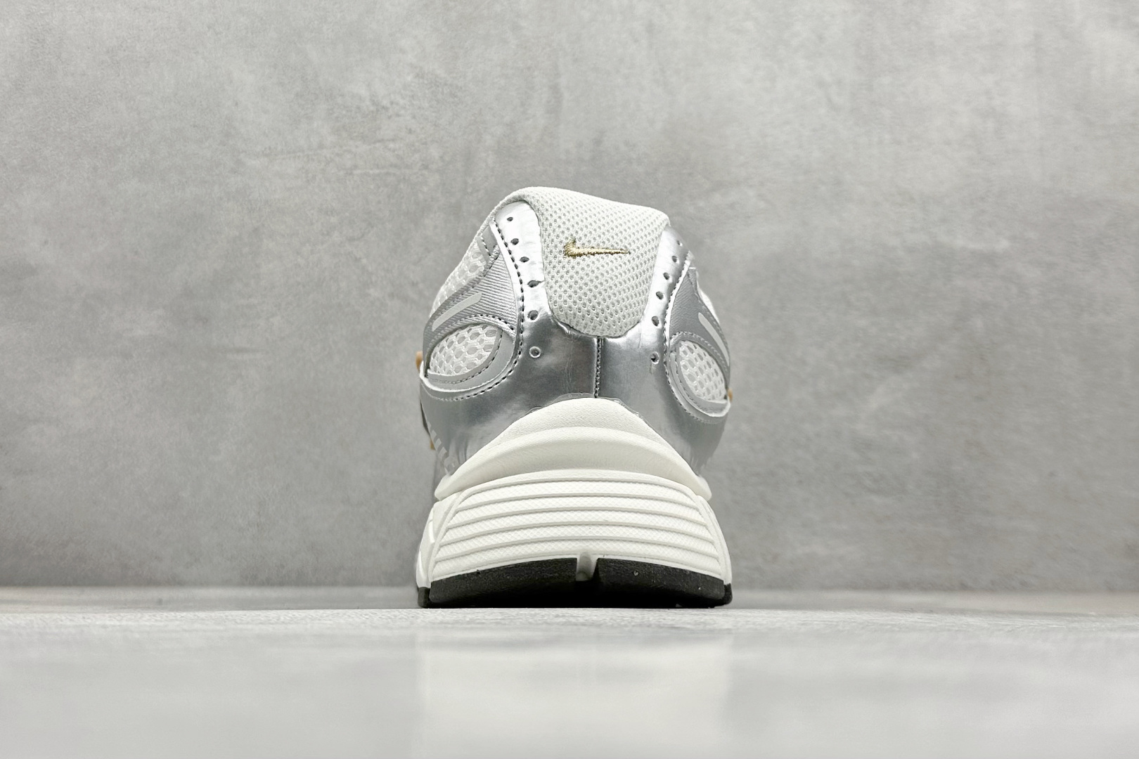 GS版 NK V5 RNR 舒适百搭跑步鞋 HJ5228-102