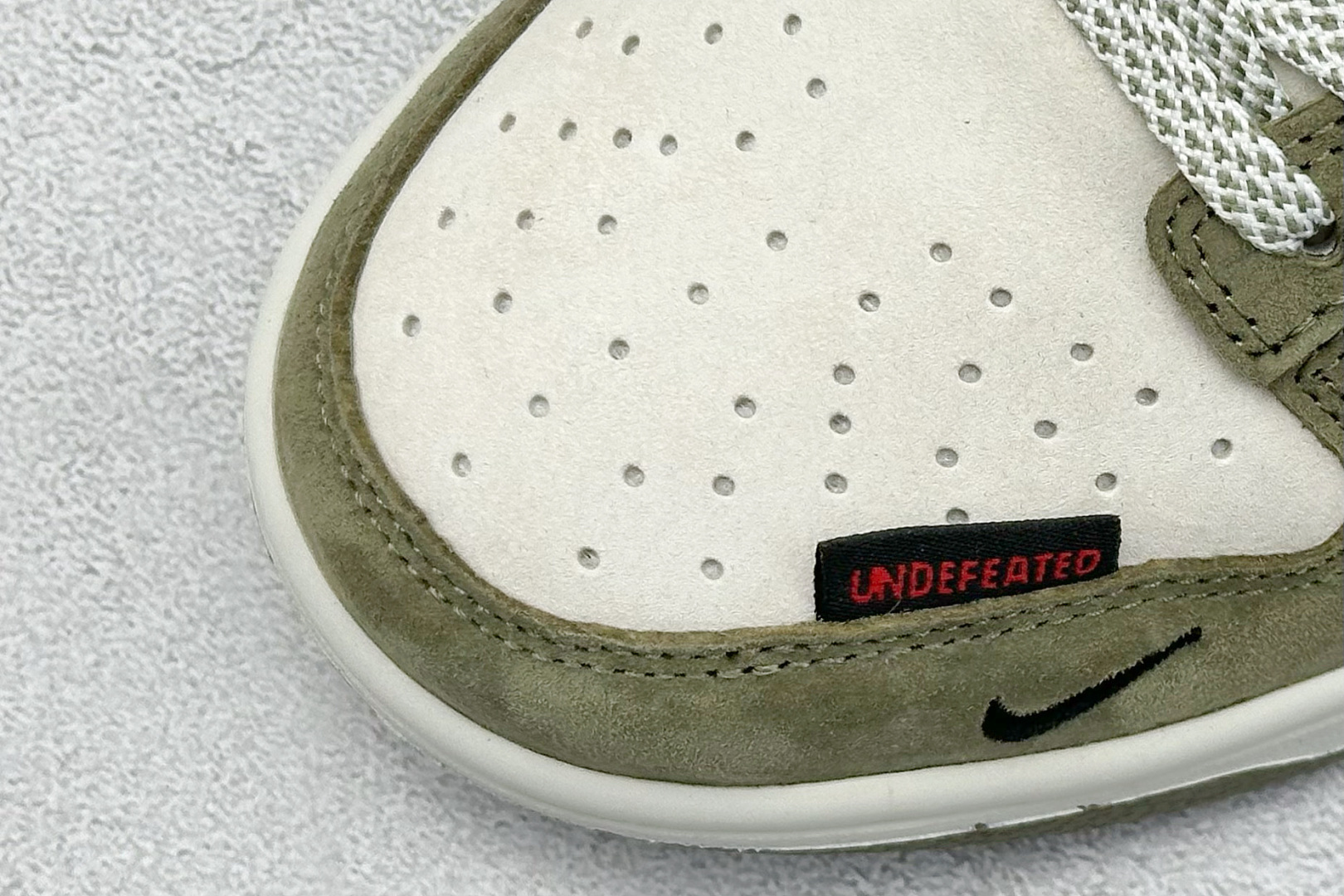 XC版Nike SB Dunk Low x UNDEFDATED 米绿翻毛 多重黑钩 DJ2024-037