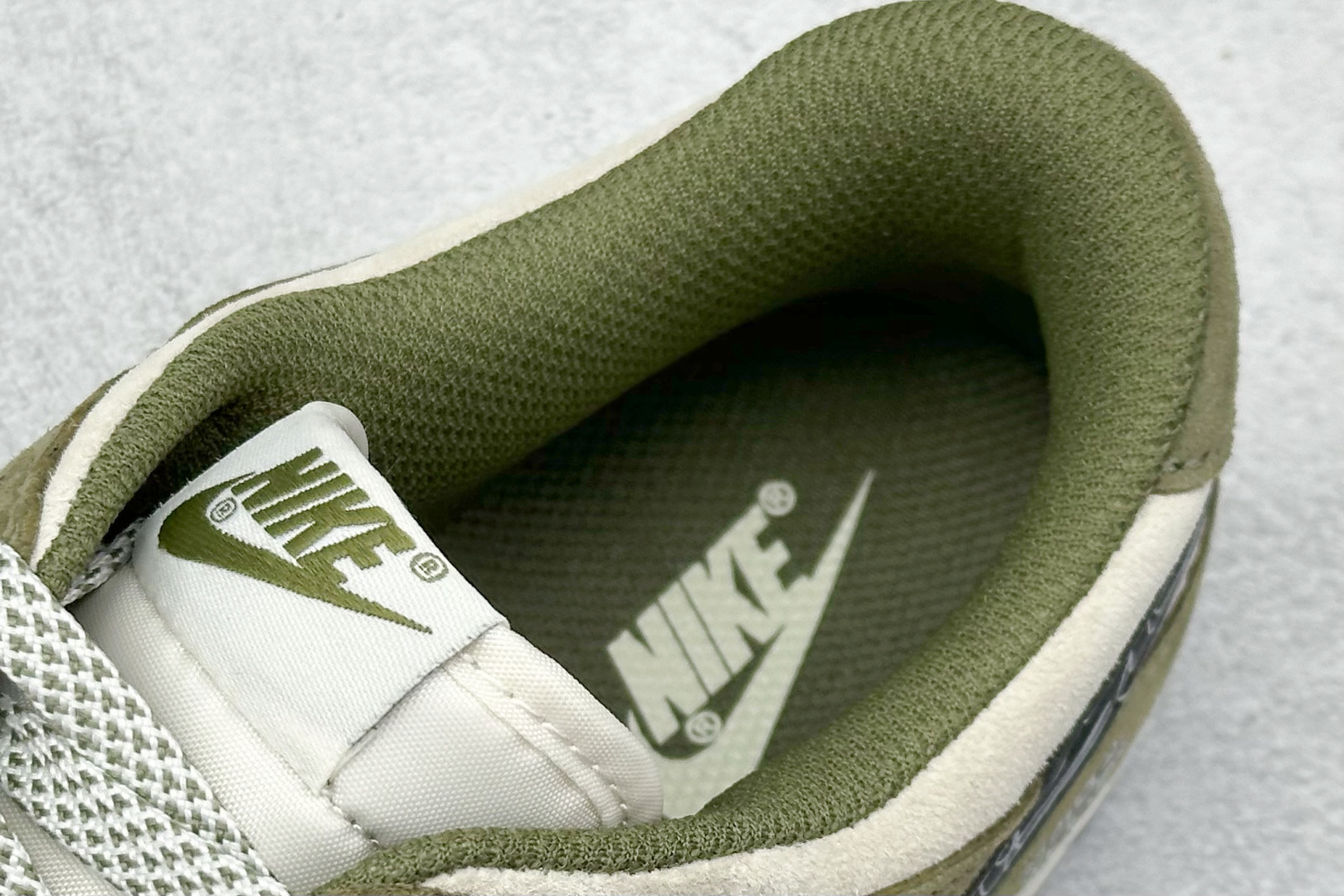 XC版Nike SB Dunk Low x UNDEFDATED 米绿翻毛 多重黑钩 DJ2024-037