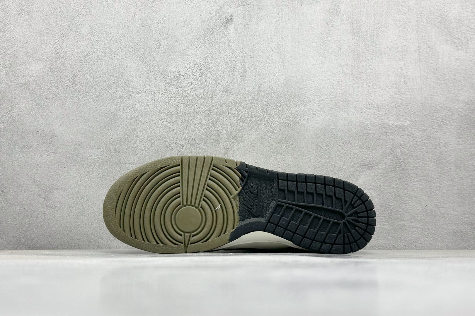 XC版Nike SB Dunk Low x UNDEFDATED 米绿翻毛 多重黑钩 DJ2024-037