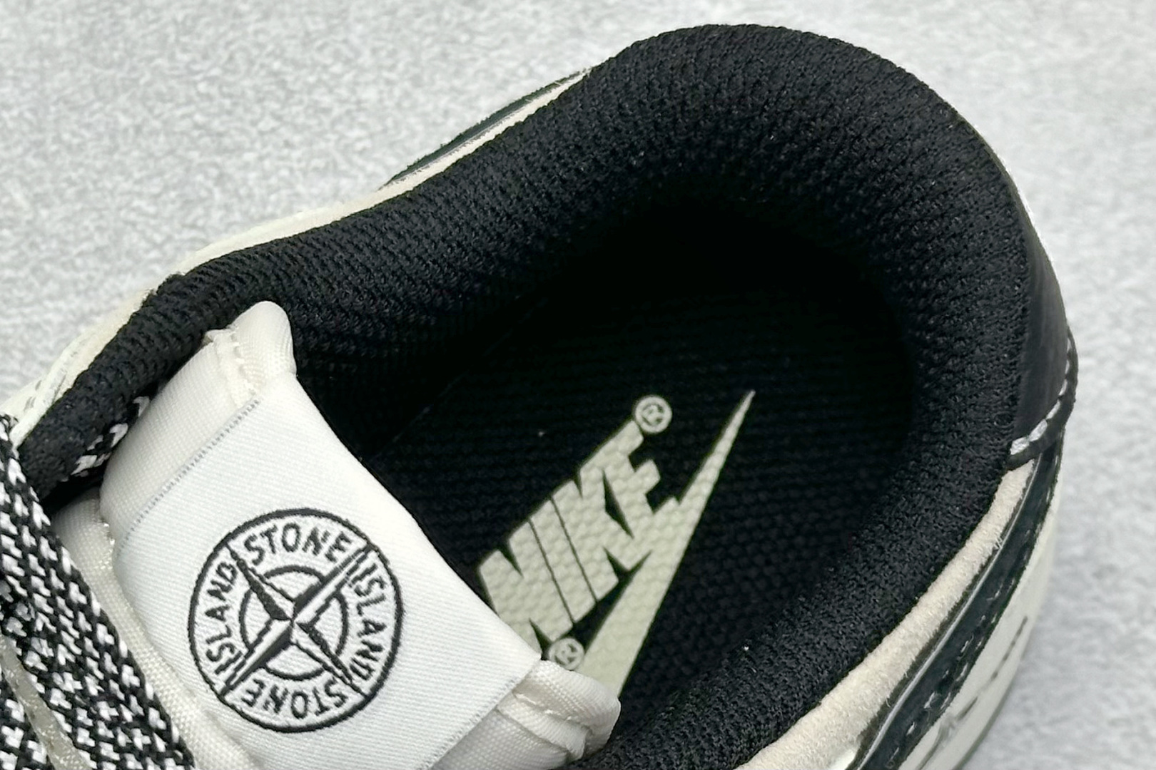 XC版Nike SB Dunk Low x Stone Island 米黑双小钩 DJ2024-038