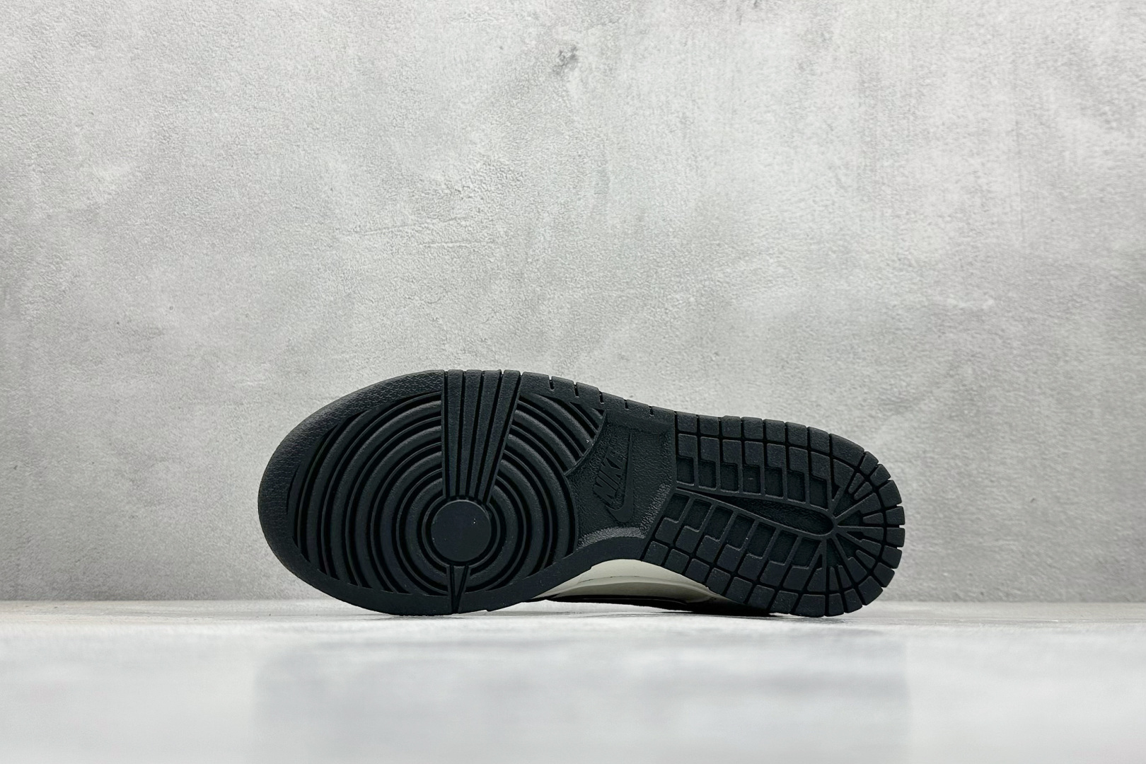 XC版Nike SB Dunk Low x Stone Island 米黑双小钩 DJ2024-038