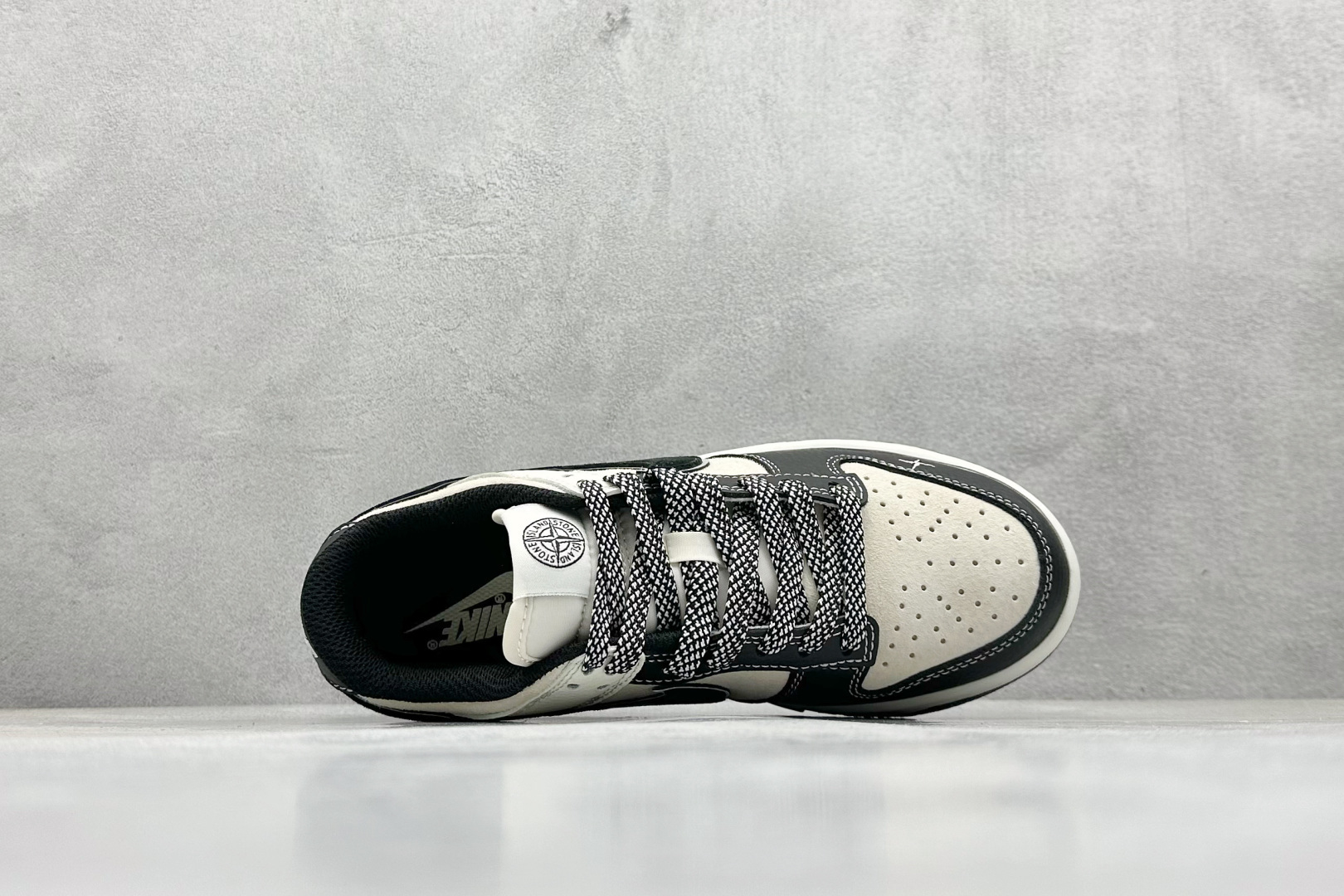 XC版Nike SB Dunk Low x Stone Island 米黑双小钩 DJ2024-038