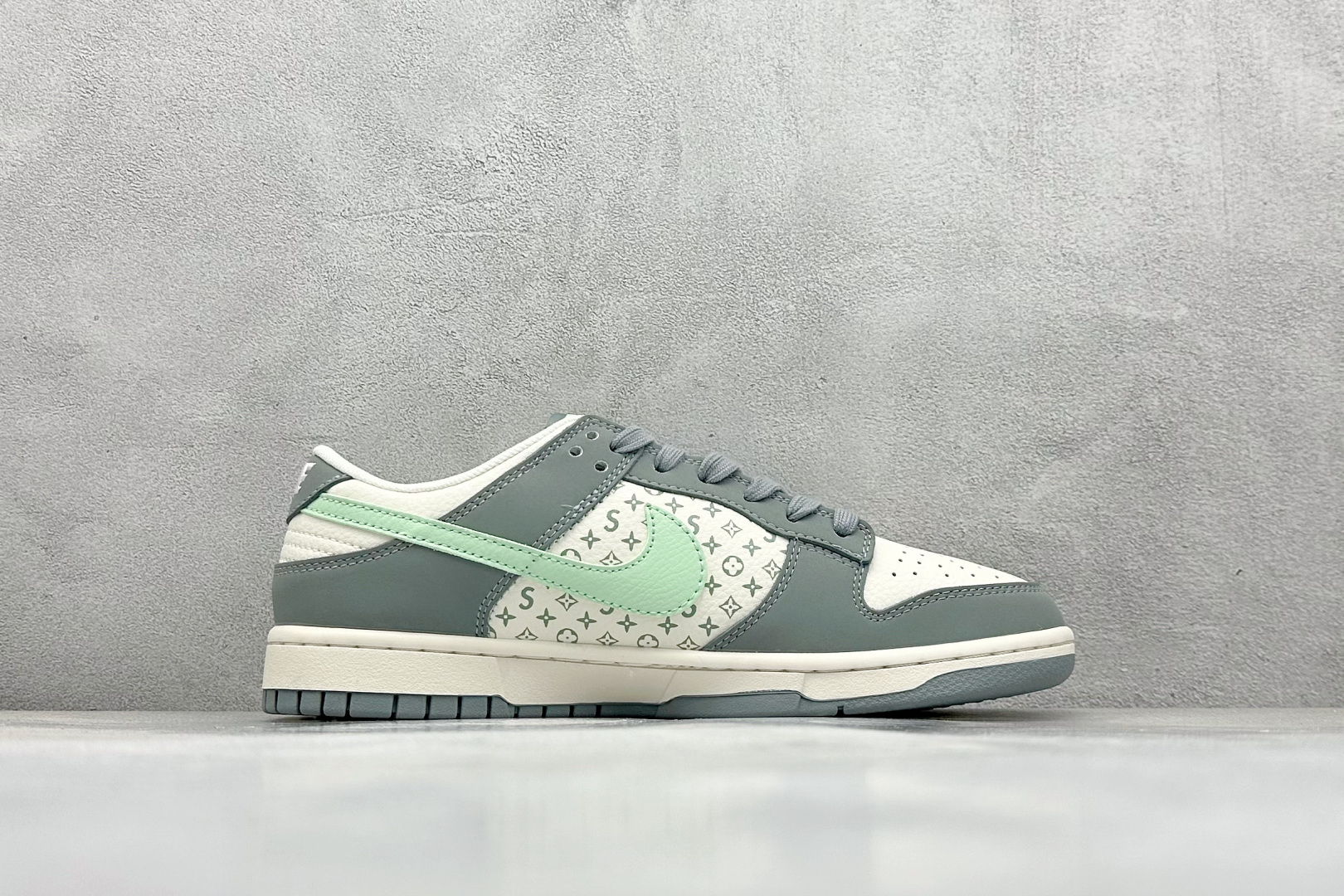 XC版Nike SB Dunk Low LV联名 青灰 周年高端定制 低帮休闲板鞋 ZH2598-278