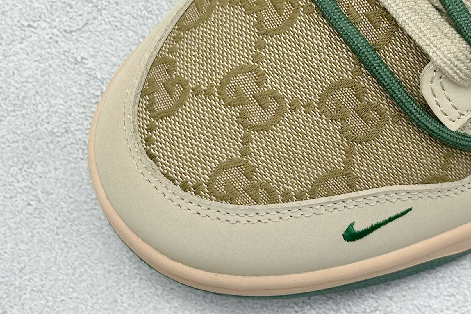 XC版Nike SB Dunk Low Gucci联名 绑带绿勾勾 周年高端定制 低帮休闲板鞋 DM6868-087