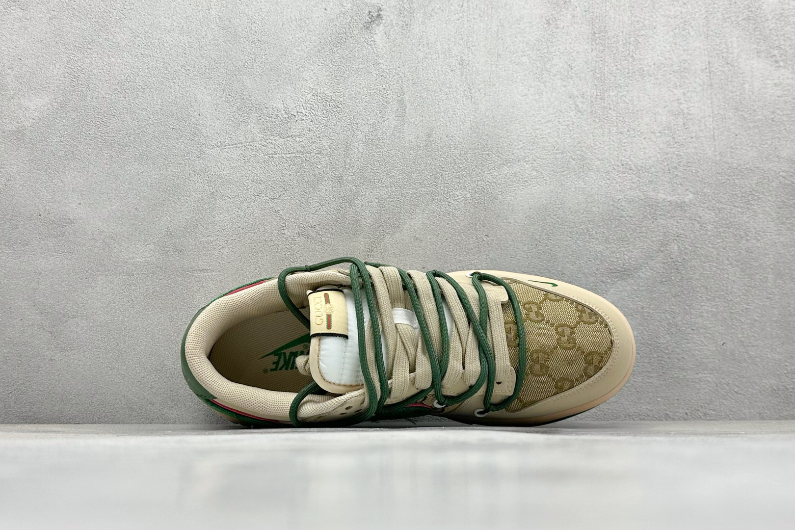 XC版Nike SB Dunk Low Gucci联名 绑带绿勾勾 周年高端定制 低帮休闲板鞋 DM6868-087