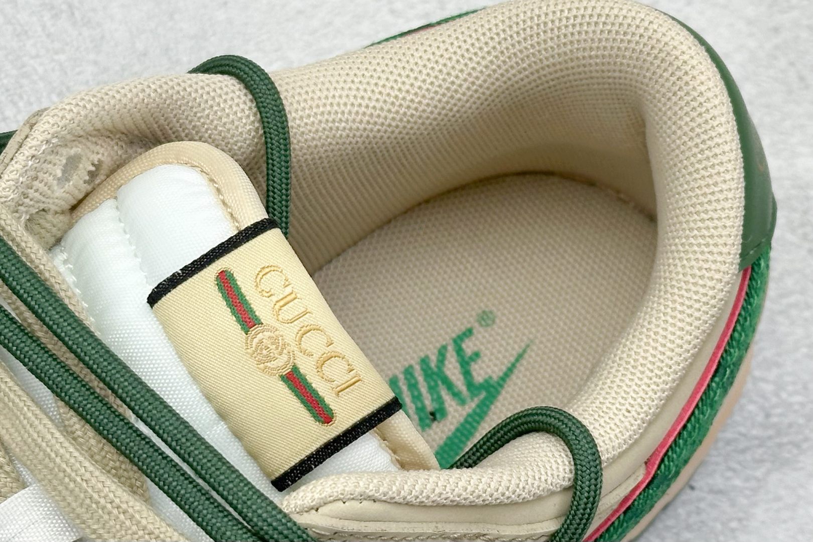 XC版Nike SB Dunk Low Gucci联名 绑带绿勾勾 周年高端定制 低帮休闲板鞋 DM6868-087