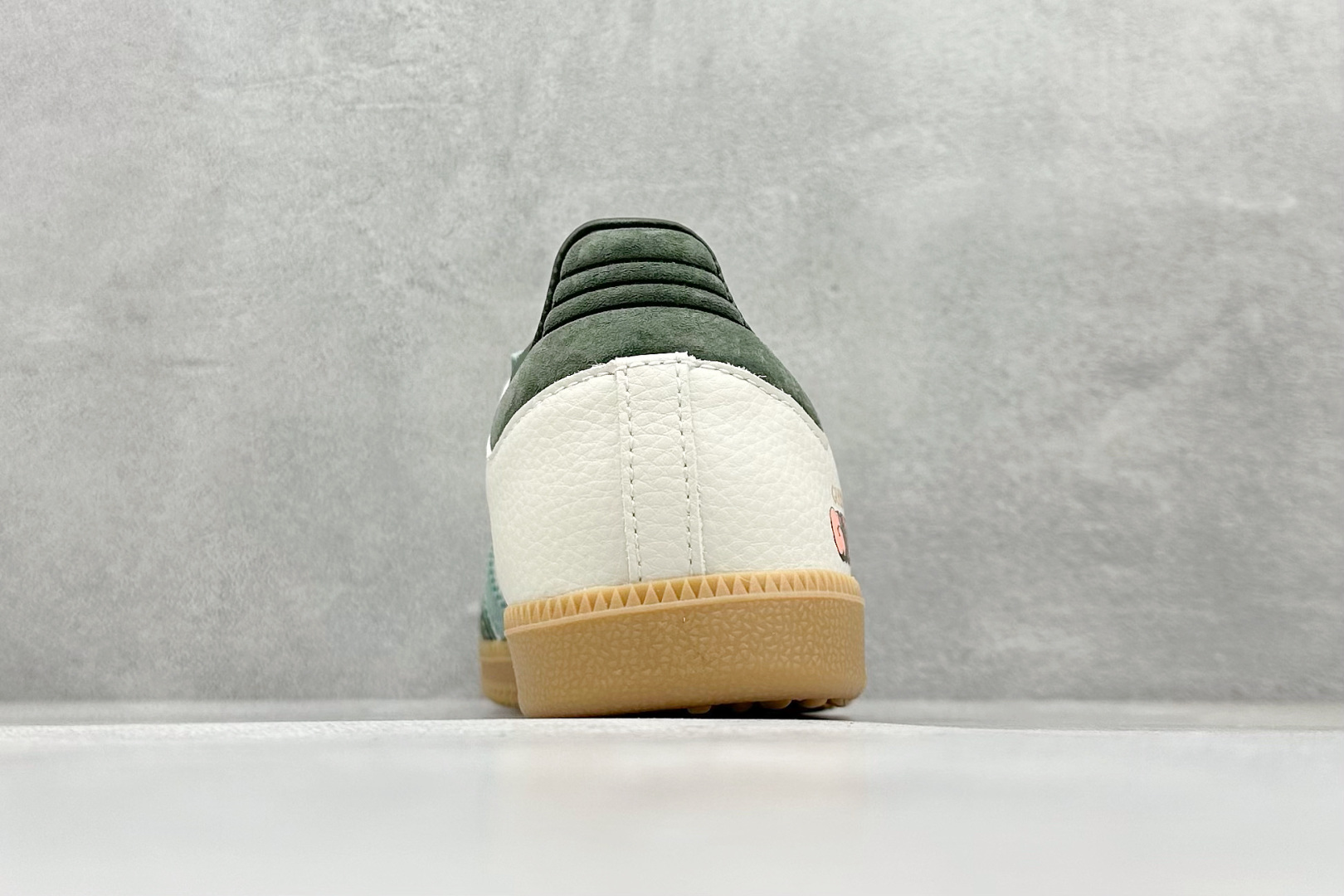 adidas originals Samba x GUCCI 白绿 桑巴舞系列复古经典轻便板鞋 DX0001