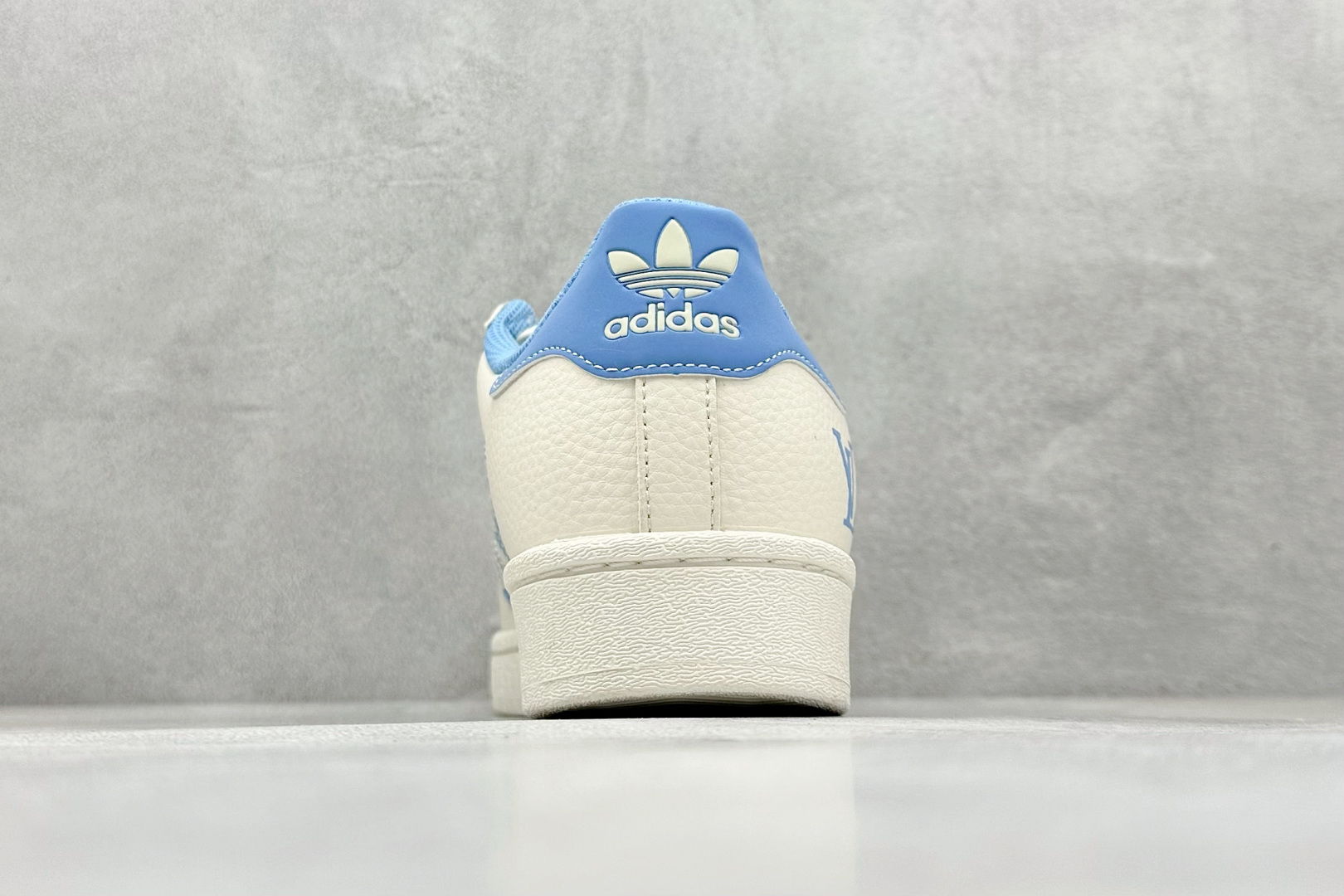 AD Originals Superstar x Louis Vuitton 白蓝 XG0006