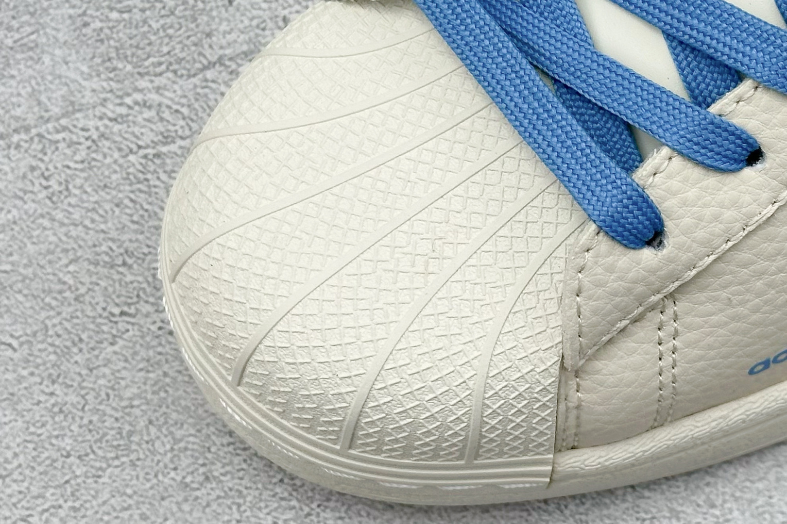 AD Originals Superstar x Louis Vuitton 白蓝 XG0006