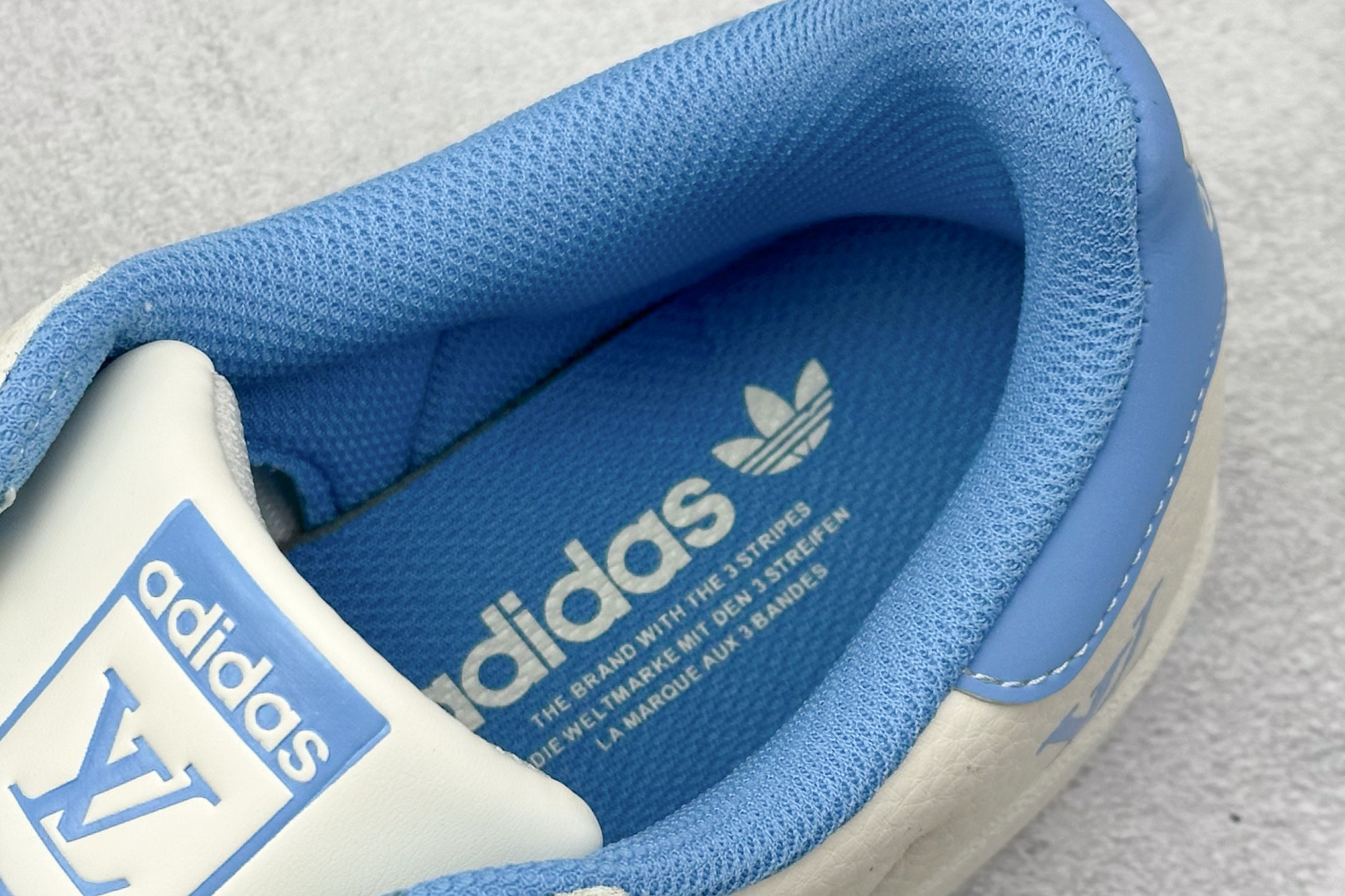 AD Originals Superstar x Louis Vuitton 白蓝 XG0006