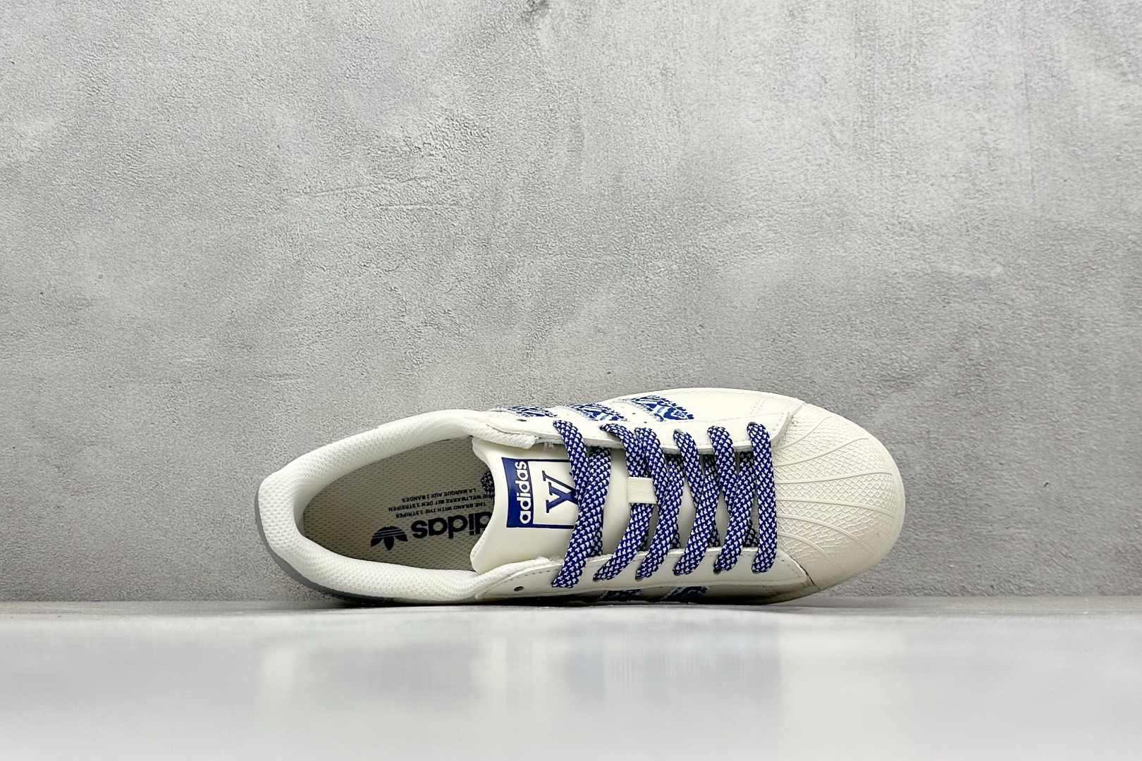 AD Originals Superstar x Louis Vuitton 白蓝 AD8013