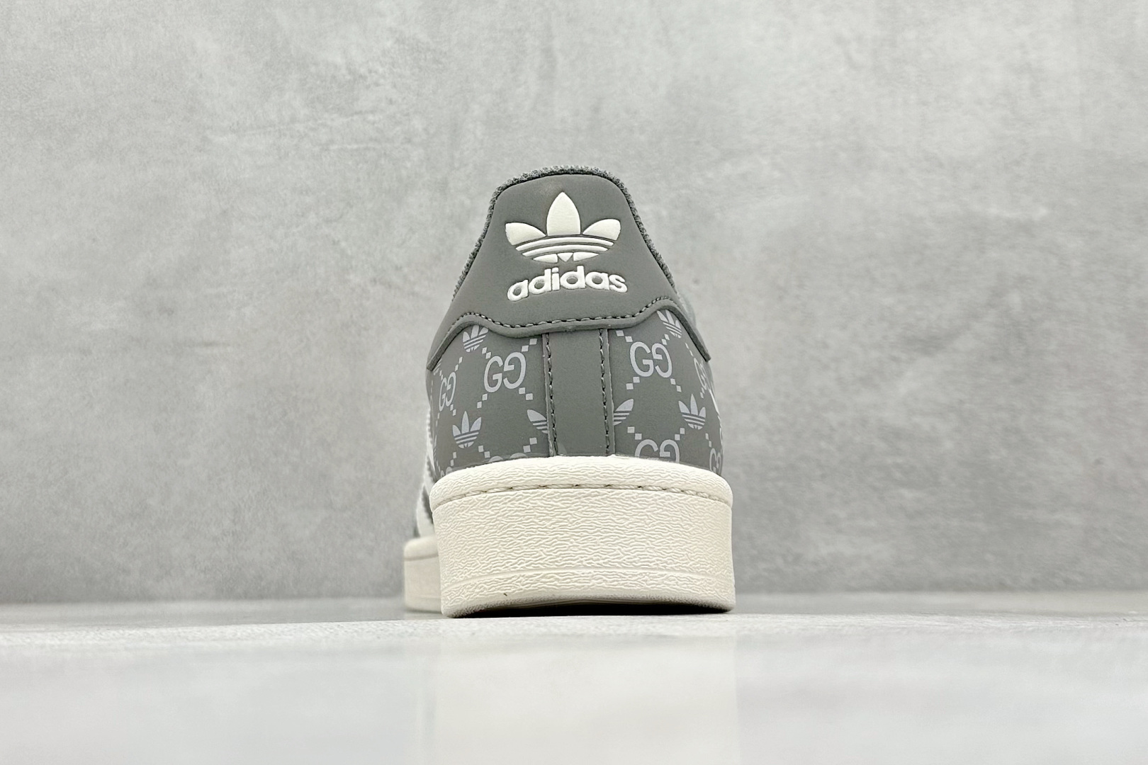 AD Originals Superstar x GUCCI 灰白满天星 SD6818