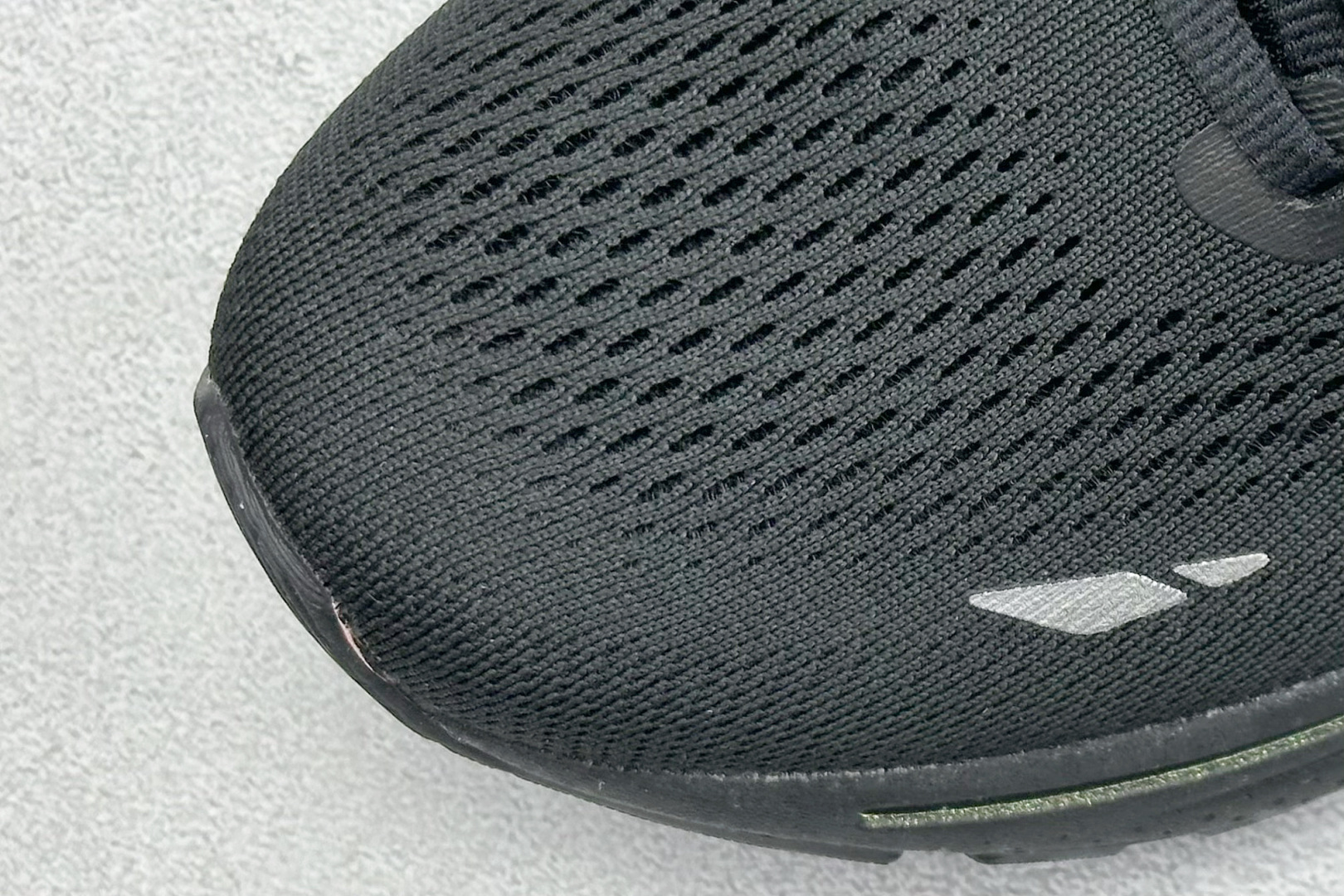 Brooks Ghost 15代 布鲁克斯 系列低帮透气缓震支撑休闲运动慢跑鞋 120380 1B 189