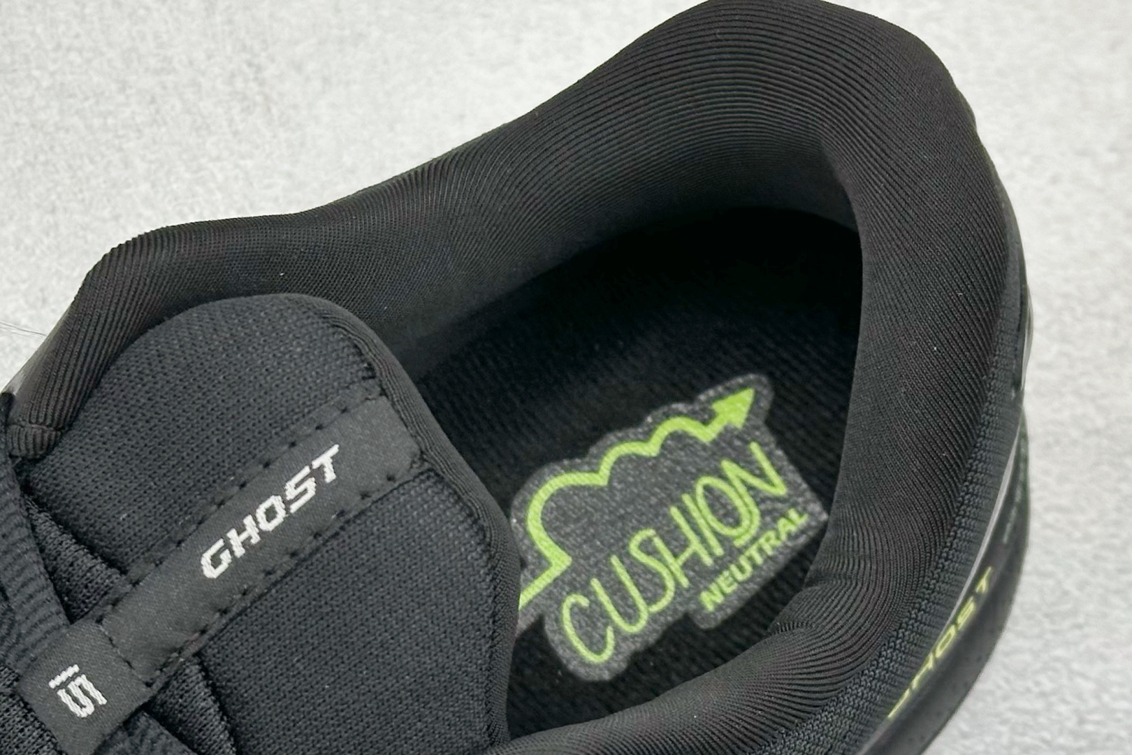 Brooks Ghost 15代 布鲁克斯 系列低帮透气缓震支撑休闲运动慢跑鞋 120380 1B 189