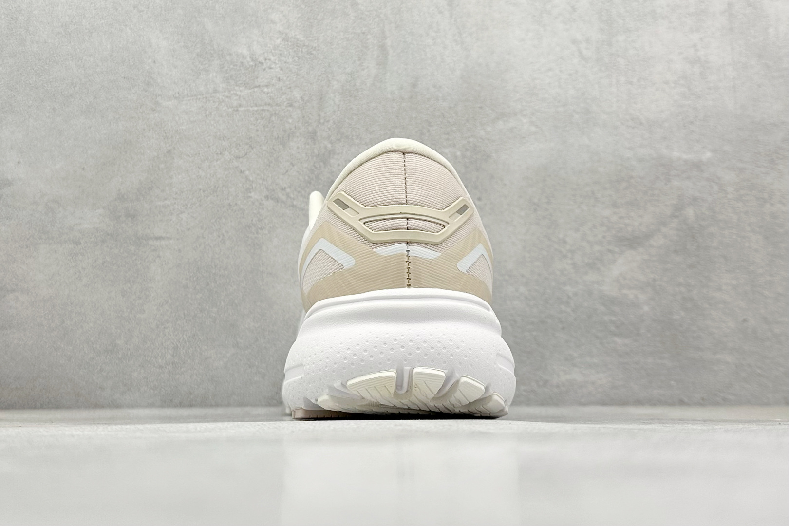 Brooks Ghost 15代 布鲁克斯 系列低帮透气缓震支撑休闲运动慢跑鞋 120380 1B 013