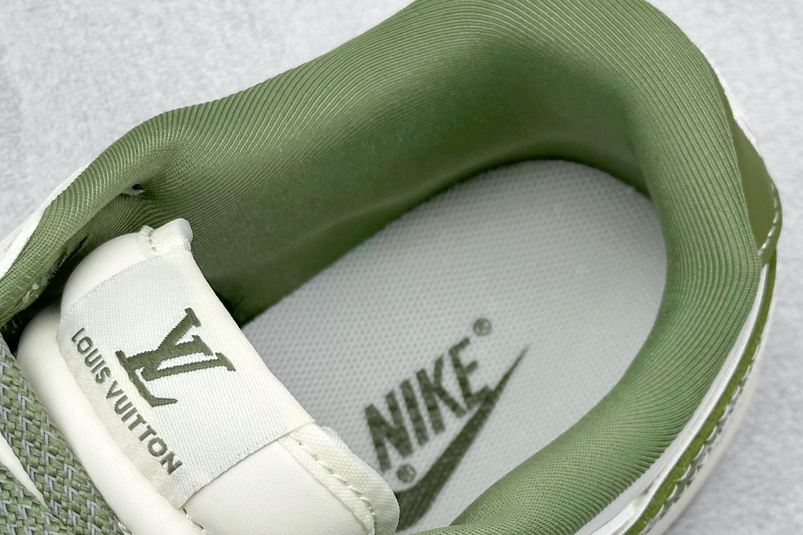Nike SB Dunk Low x Louis Vuitton 白绿 JY6988-108
