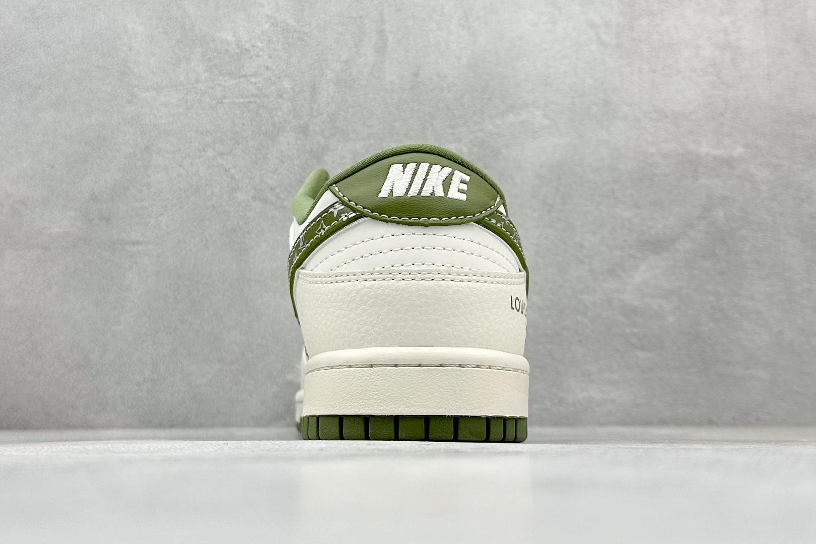 Nike SB Dunk Low x Louis Vuitton 白绿 JY6988-108