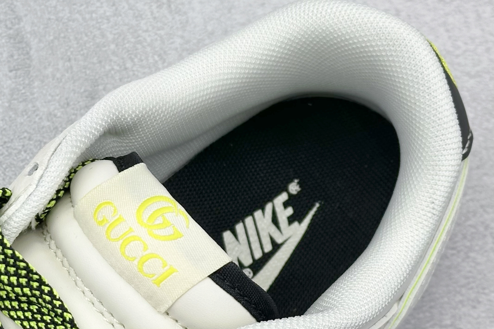 Nike SB Dunk Low x GUCCI 白绿 HS8068-033