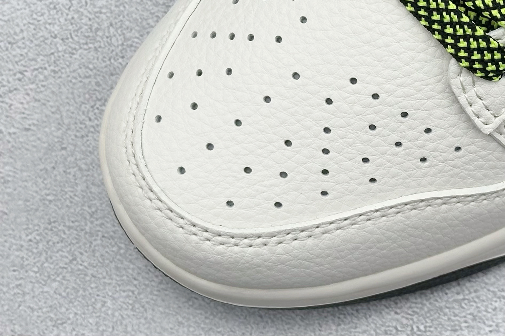 Nike SB Dunk Low x GUCCI 白绿 HS8068-033