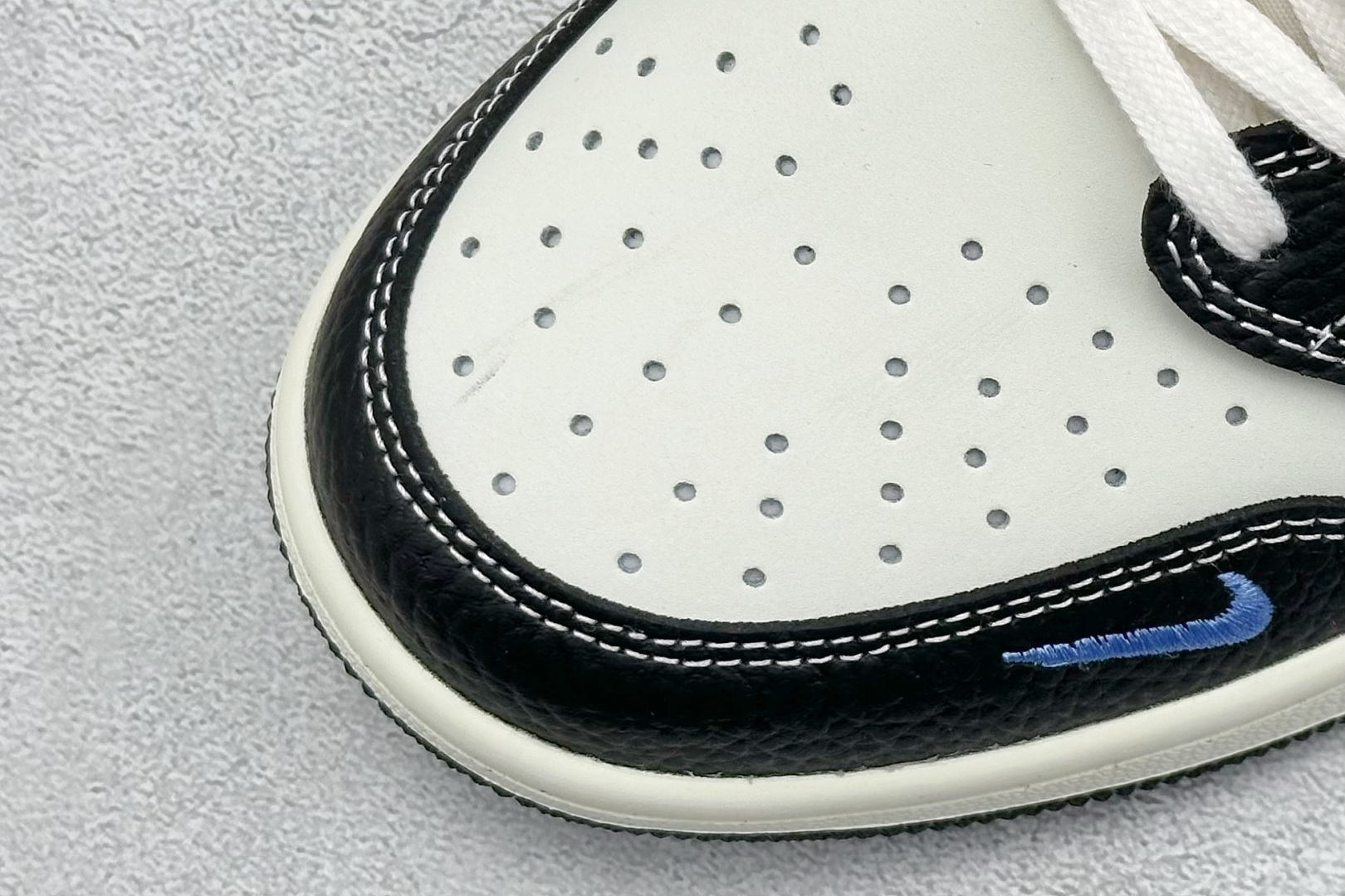 SC版Travis Scott x Fragment Design x Air Jordan 1 Low SP AJ1 乔1 迪奥联名 黑白小蓝勾 低帮文化休闲板鞋 XZ5749-003