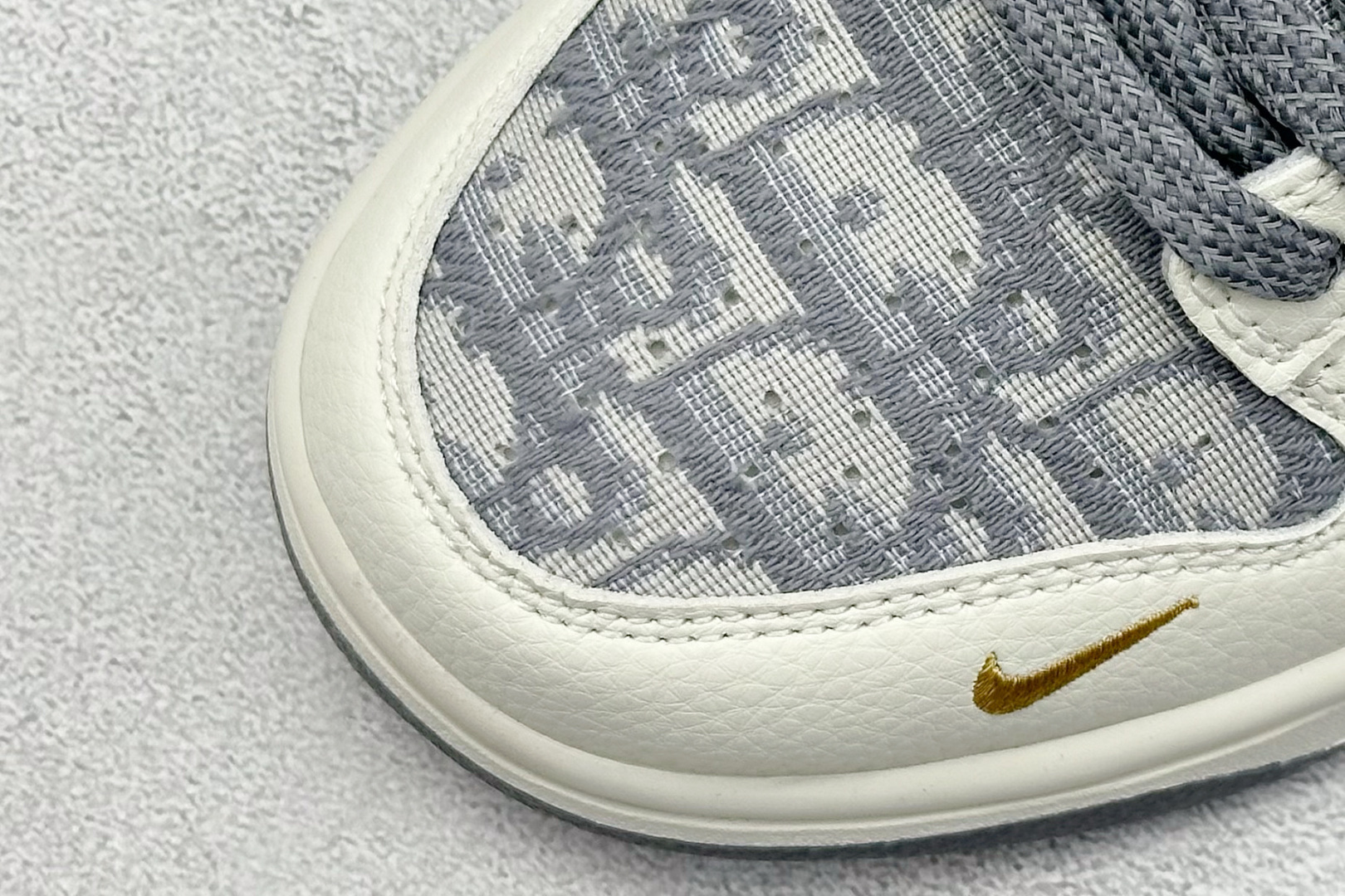 XC版Nike SB Dunk Low x DIOR 米灰金双小钩 DJ2024-043
