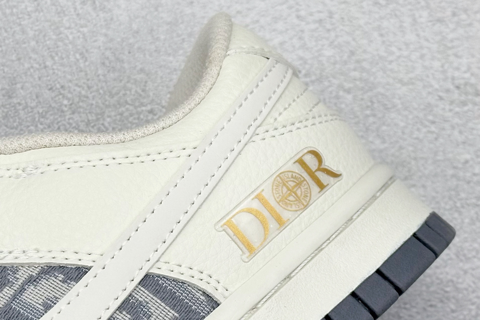 XC版Nike SB Dunk Low x DIOR 米灰金双小钩 DJ2024-043