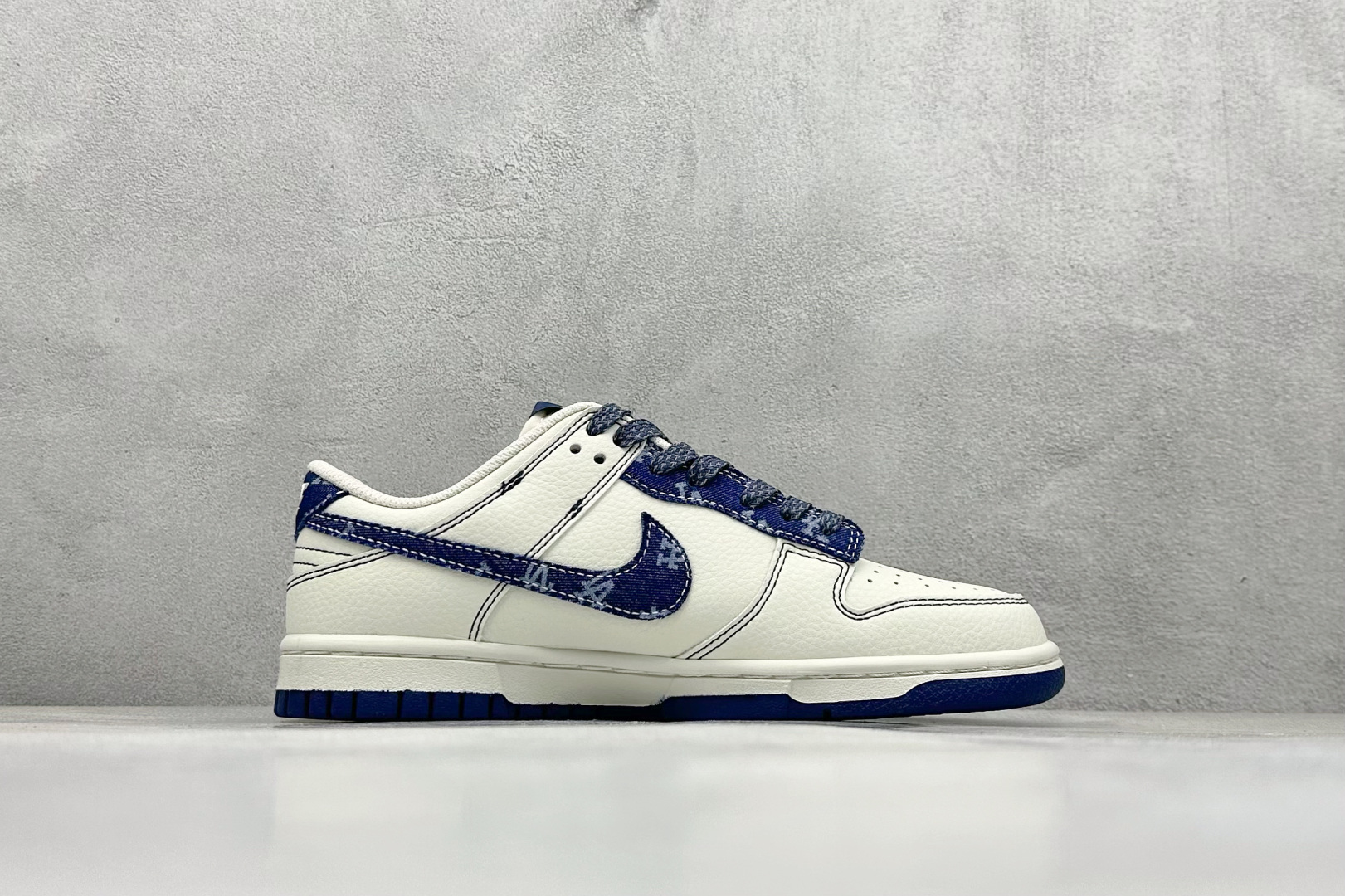 XC版Nike SB Dunk Low“MLB联名——牛仔蓝勾” 周年高端定制 低帮休闲板鞋 DJ2024-044