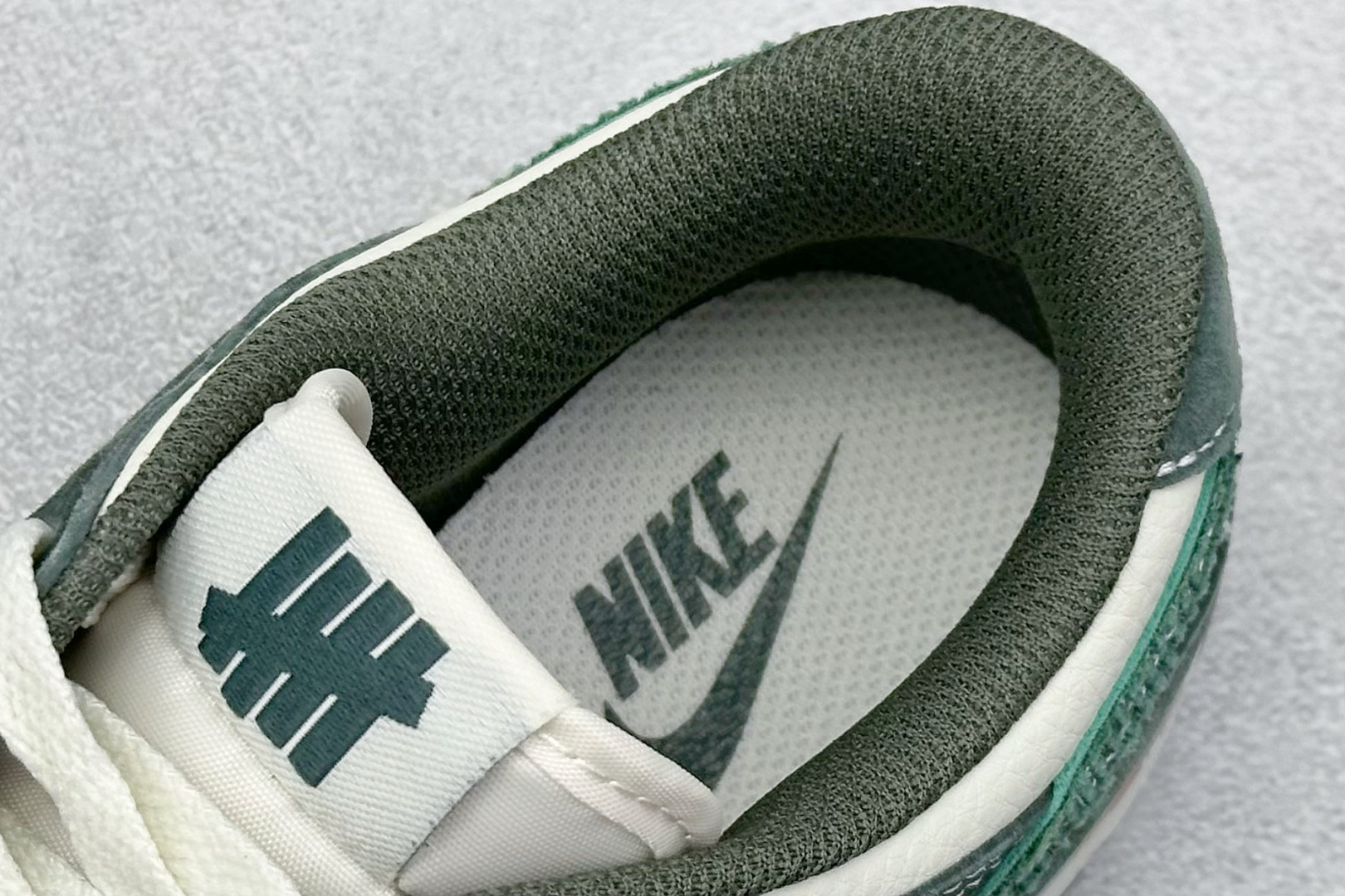 XC版Nike SB Dunk Low x Supreme x UNDEFEATED 白绿翻毛 DJ2024-042