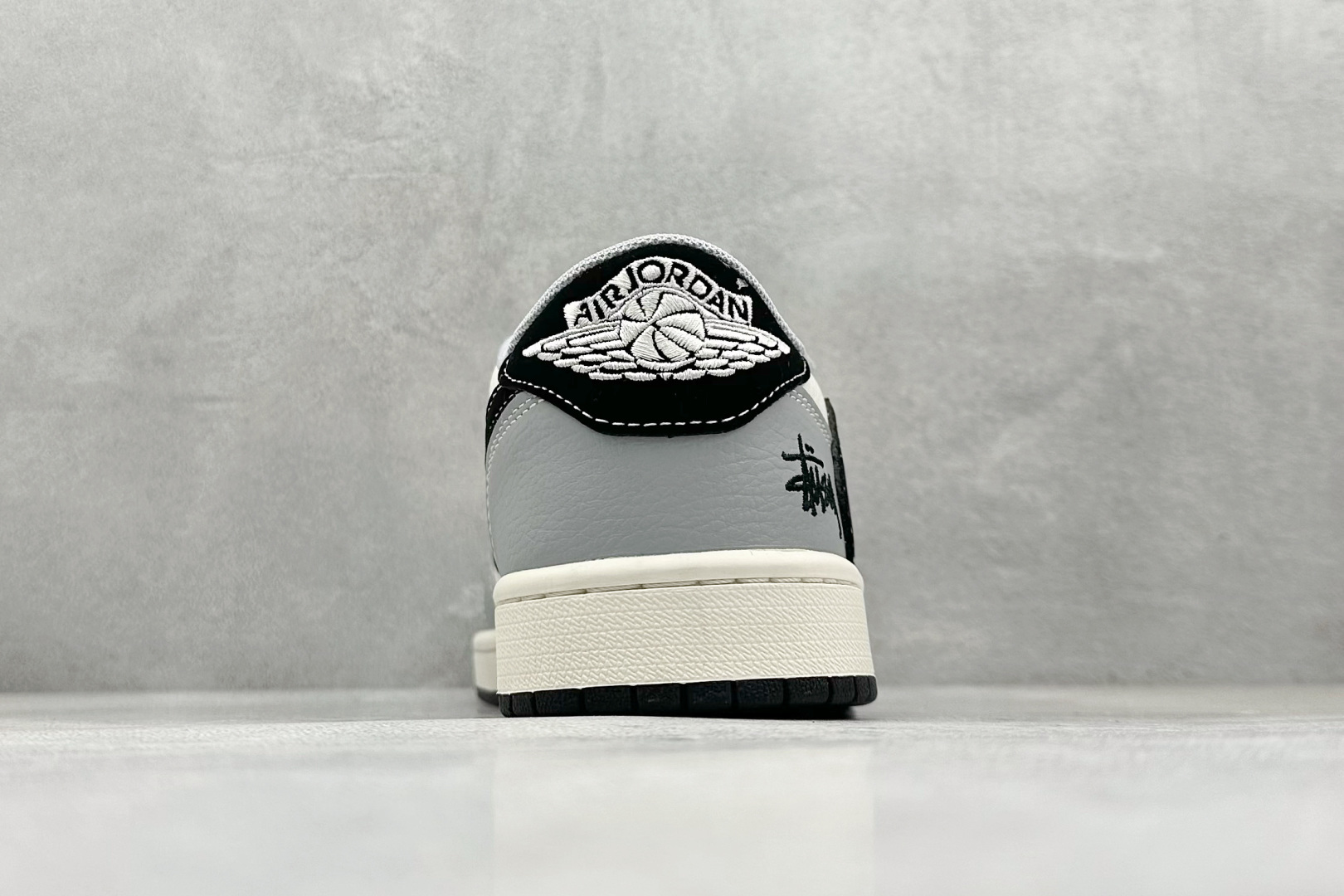 XC版Travis Scott x Fragment Design x Air Jordan 1 Low SP AJ1 乔1 斯图西联名 低帮文化休闲板鞋 XS7089-601